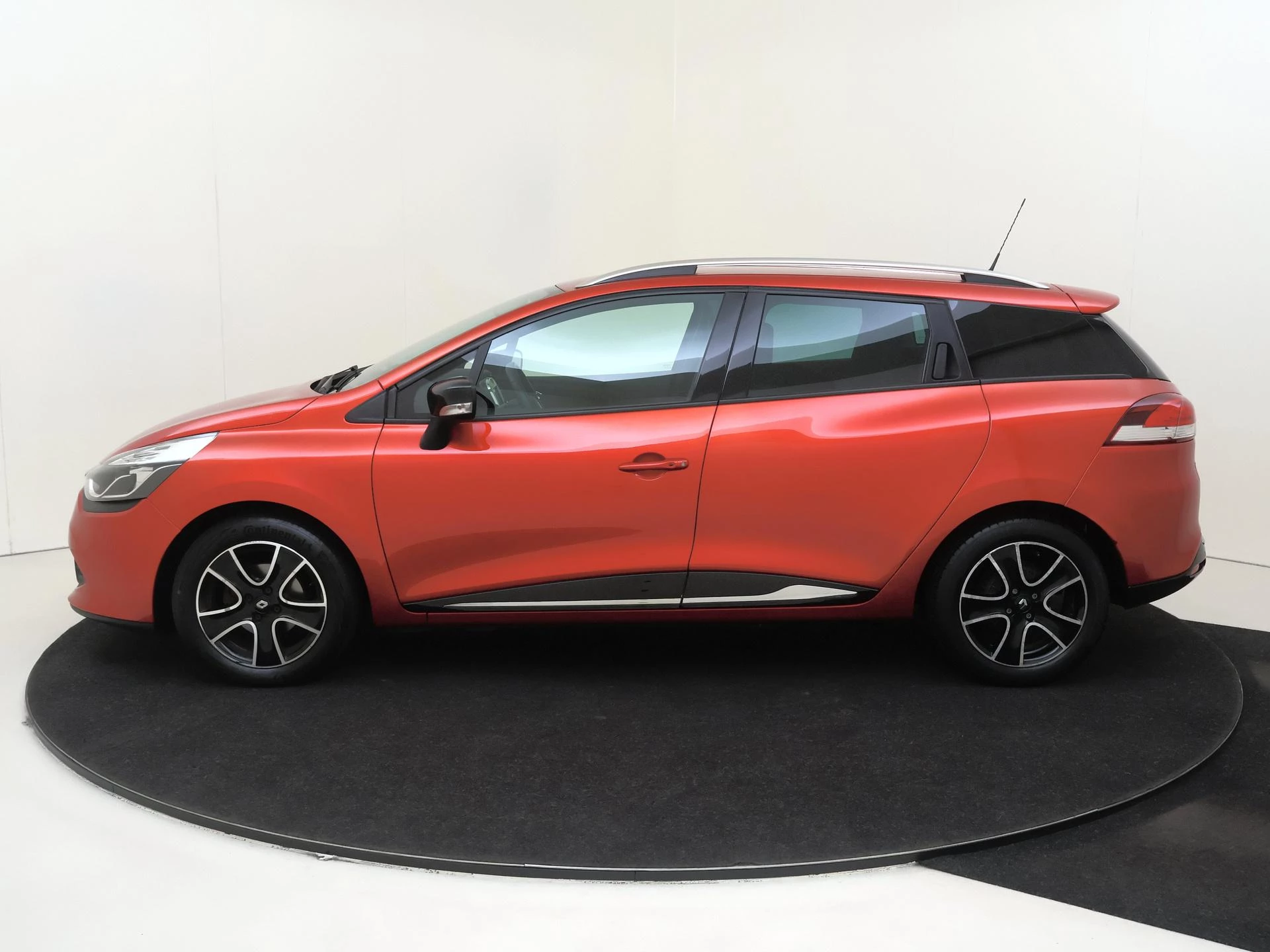 Renault-Clio-image-3