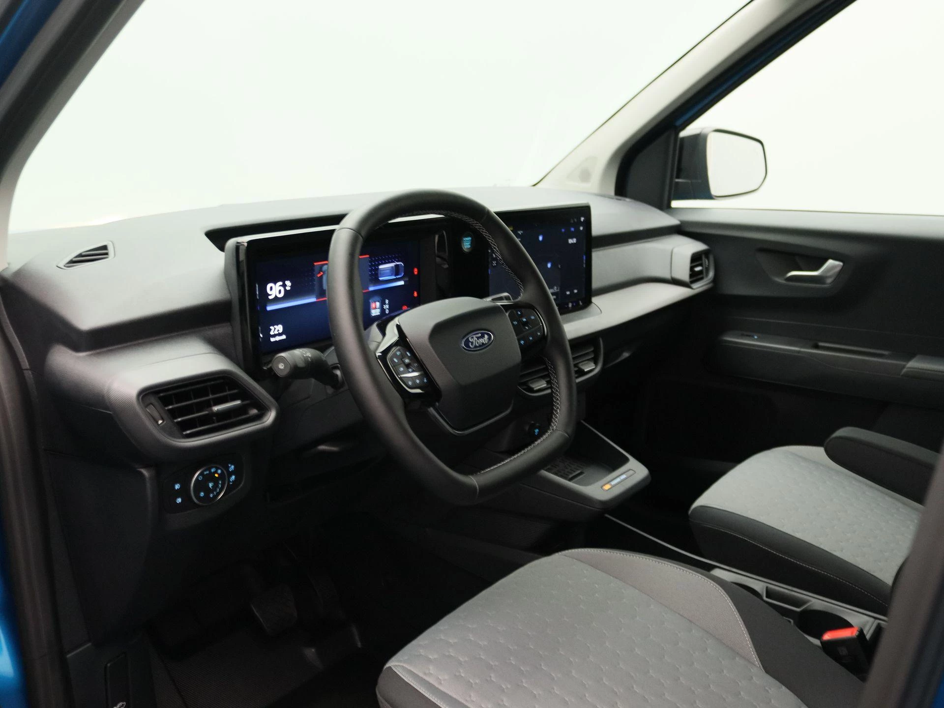 Ford E-Transit Courier Limited 44 kWh