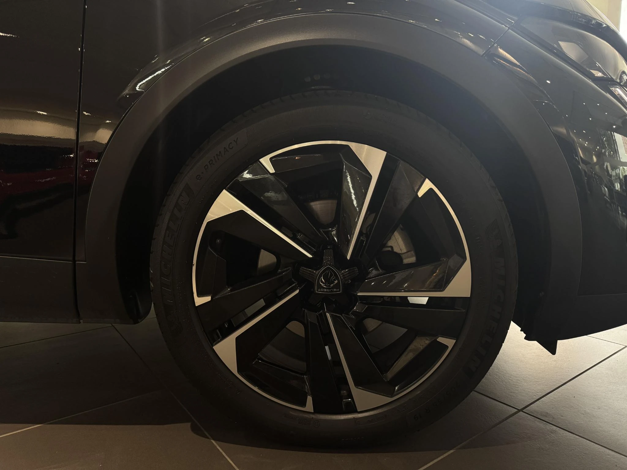 Peugeot 408 1.2 Hybrid 145 e-DCS6 Allure