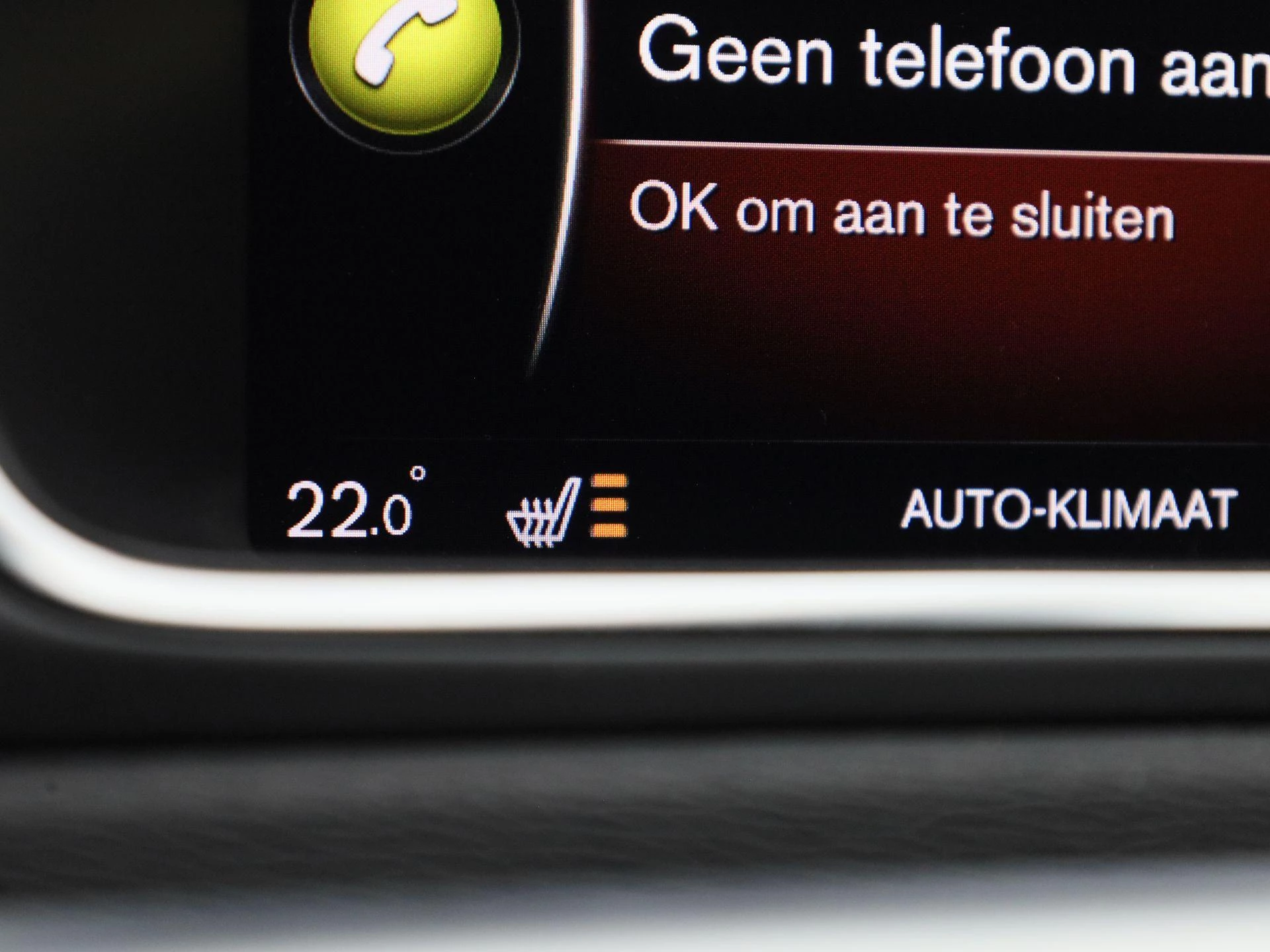 Volvo-V40-image-21
