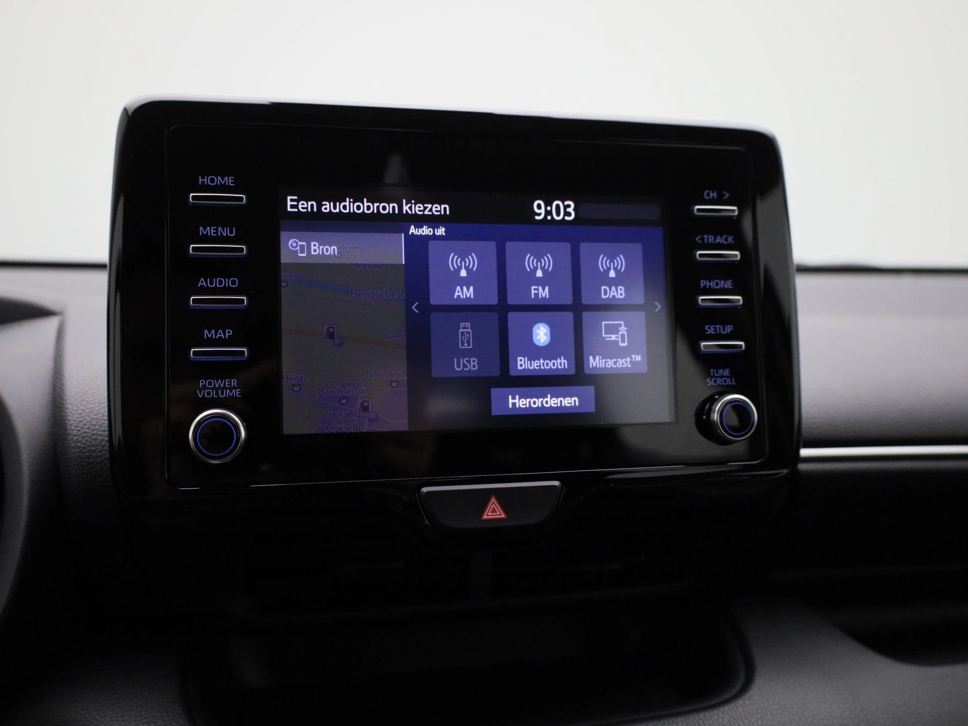 Toyota-Yaris-image-20