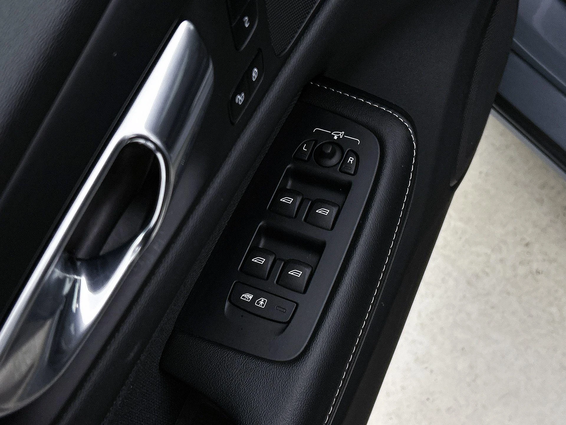 Volvo-V60-image-31