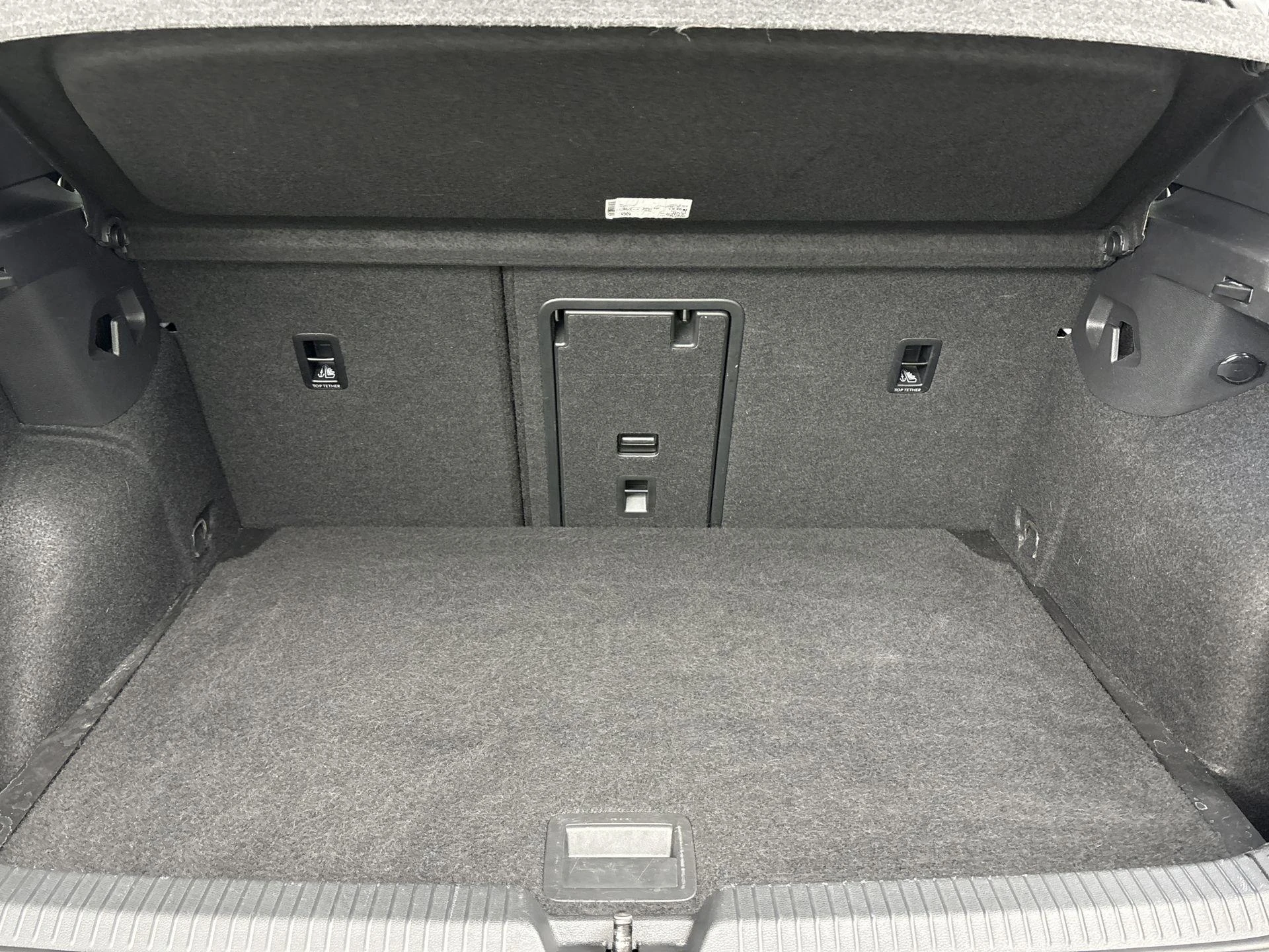 Volkswagen-Golf-image-15