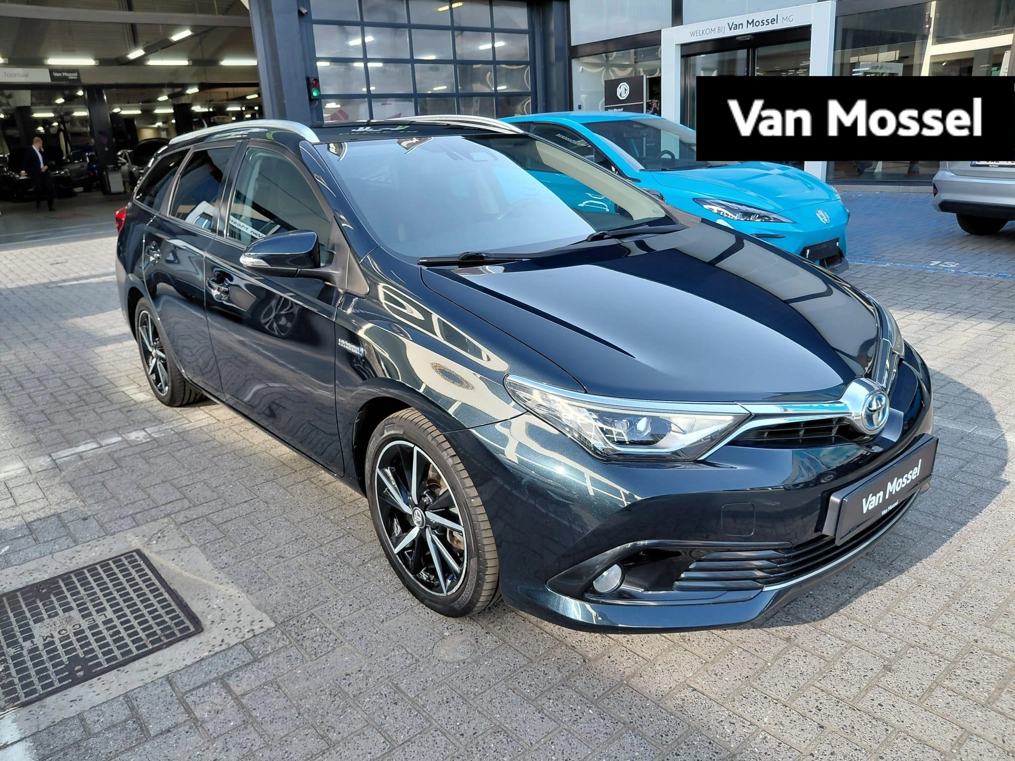 Toyota-Auris-image-0