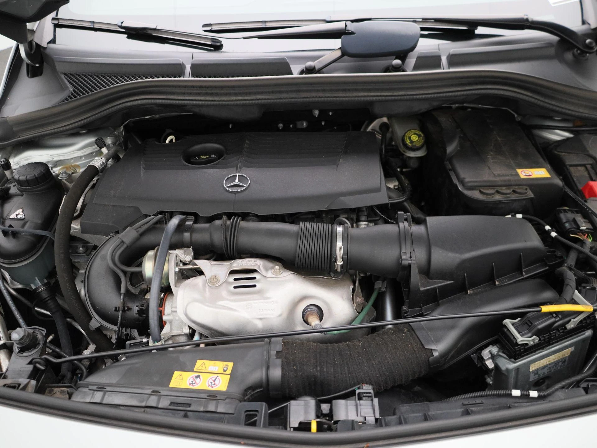 Mercedes-Benz-B-Klasse-image-28