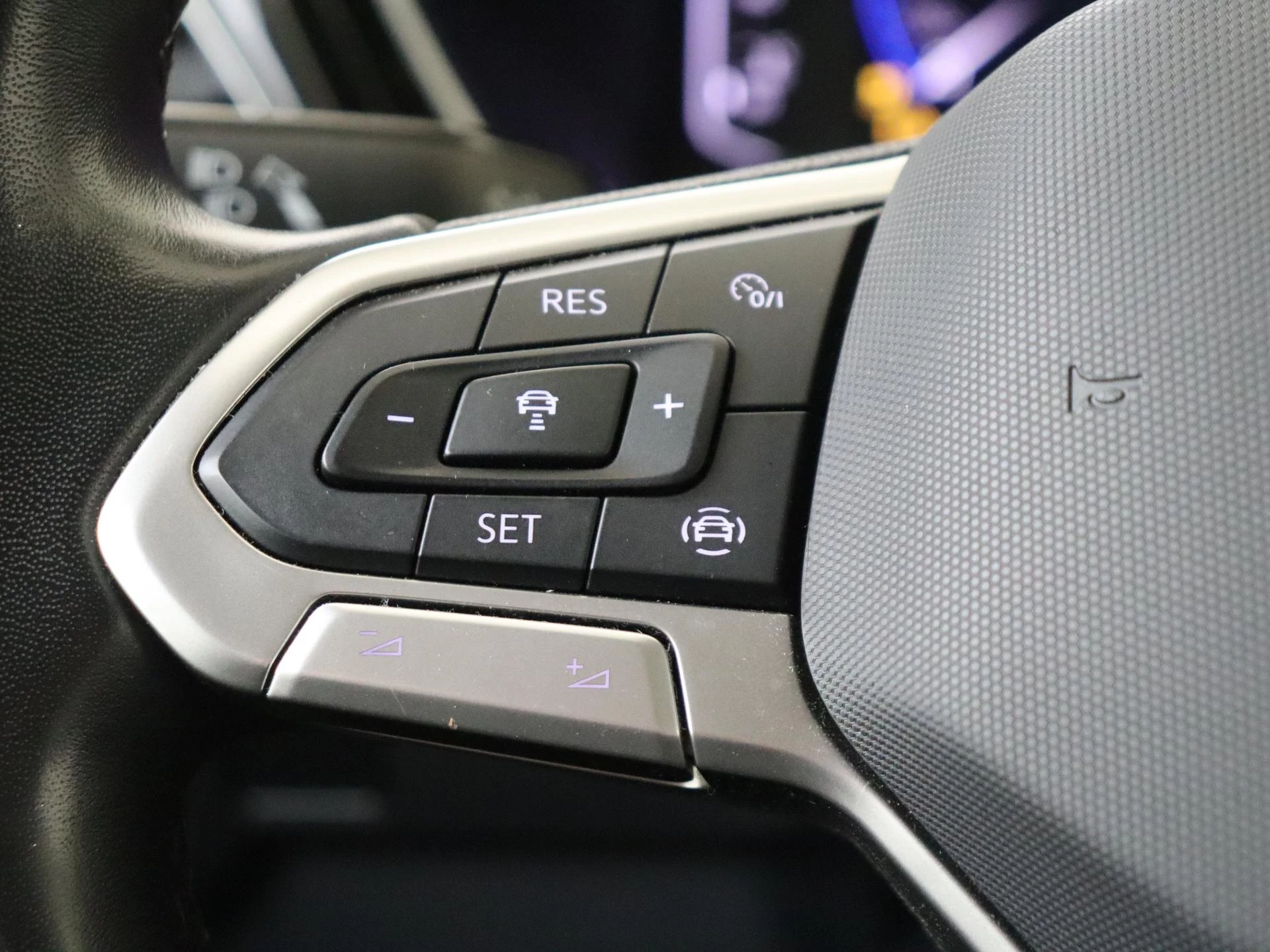 Volkswagen-T-Cross-image-16