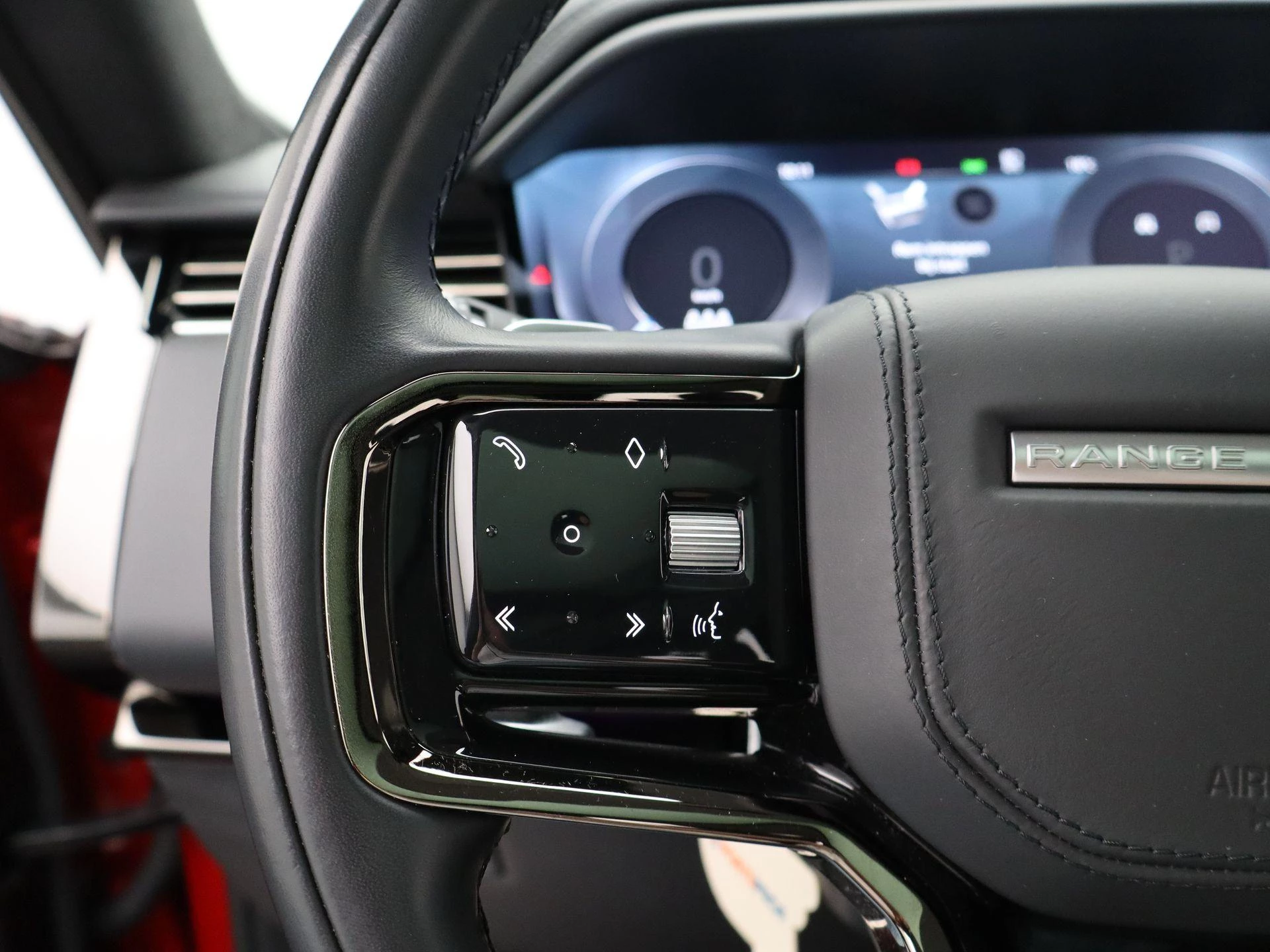 Land Rover-Range Rover Sport-image-18