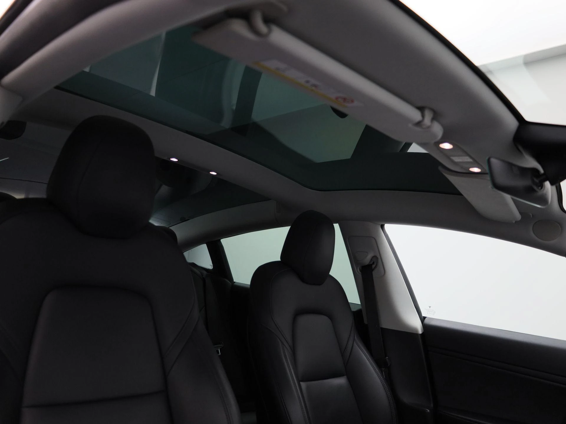 Tesla-Model 3-image-42
