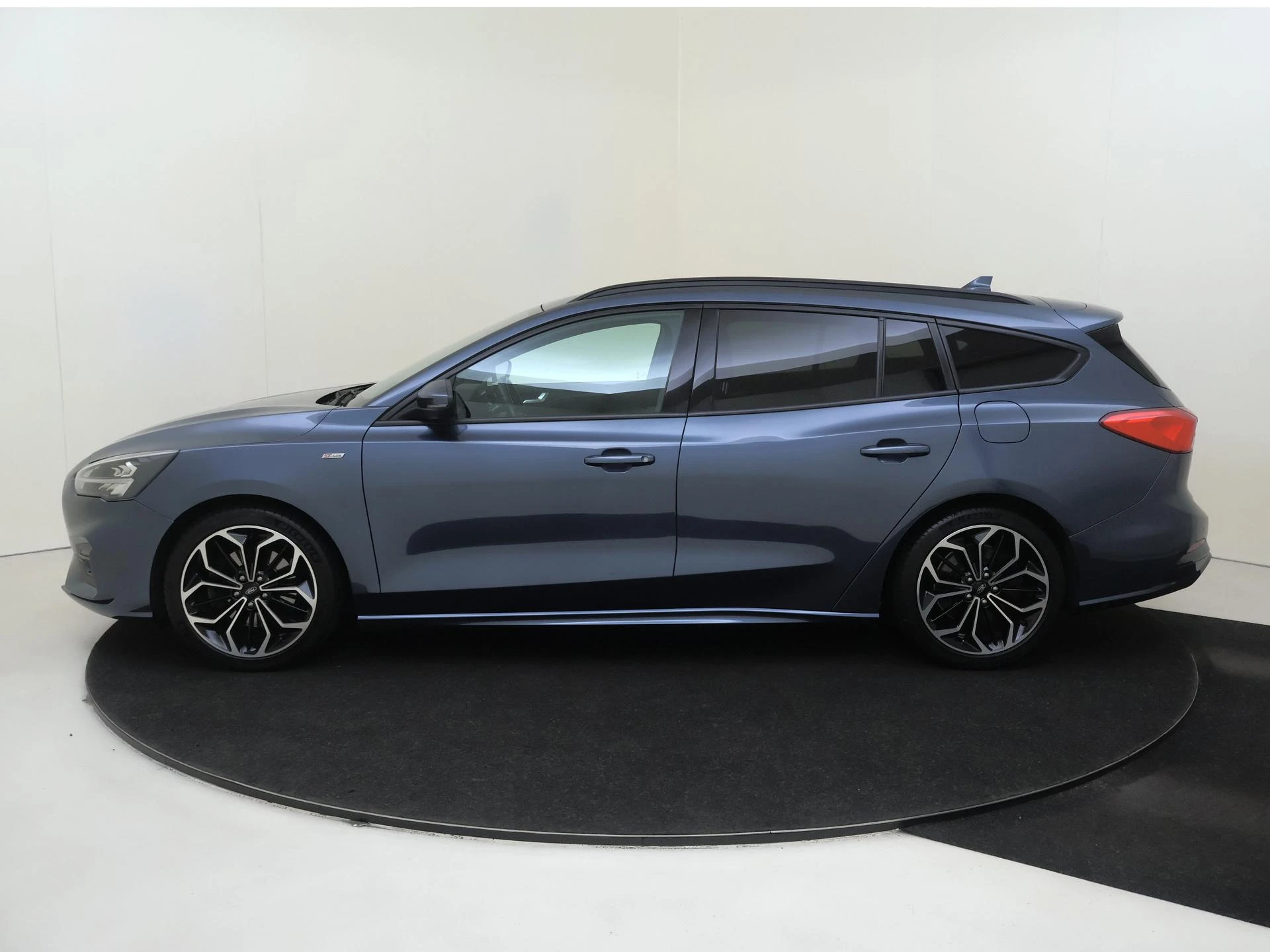 Ford-Focus-image-3
