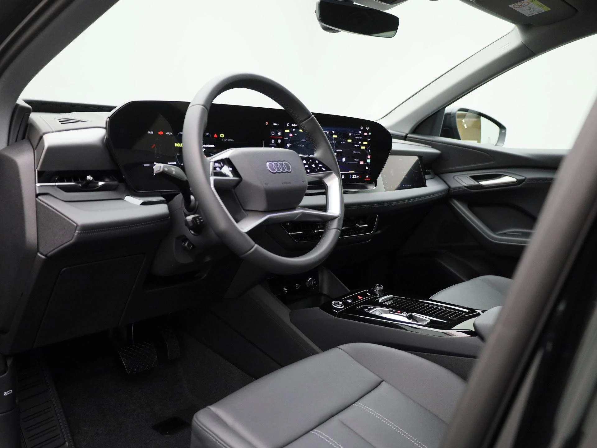 Audi-Q6 e-tron-image-39