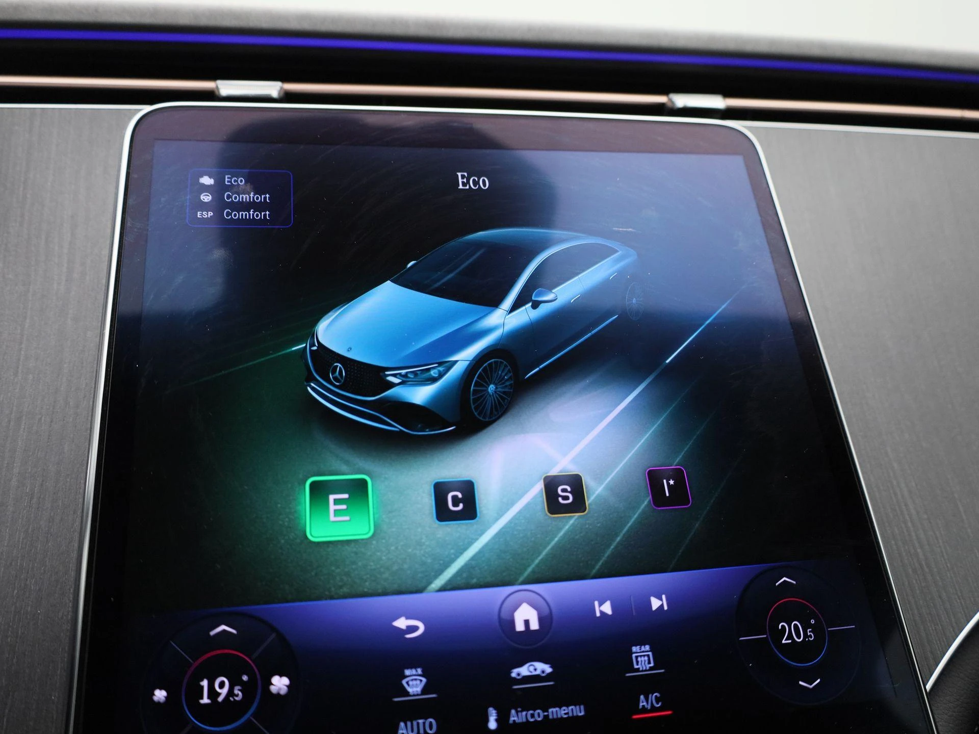 Mercedes-Benz EQE 300 Business Line 89 kWh