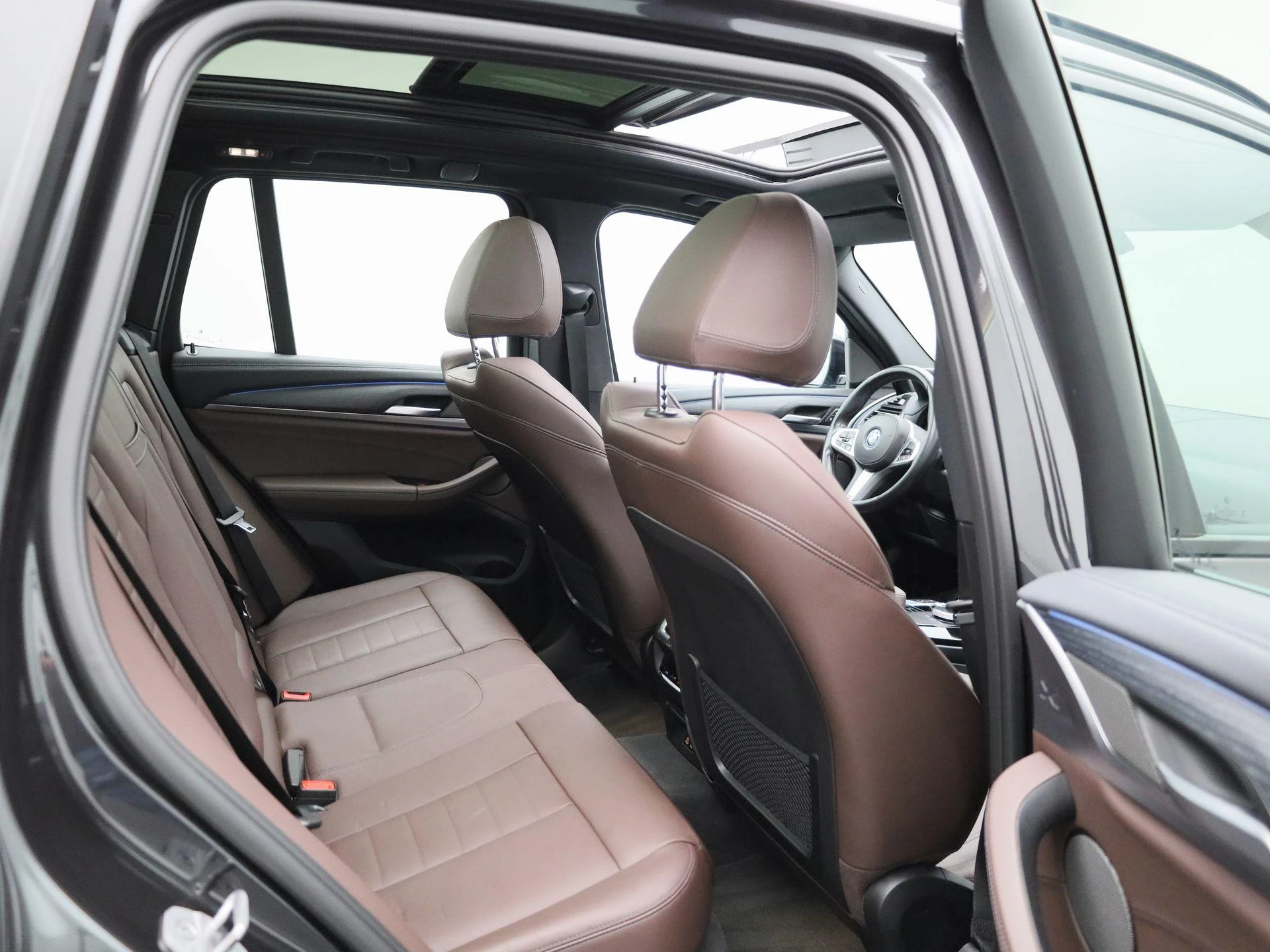BMW-iX3-image-44