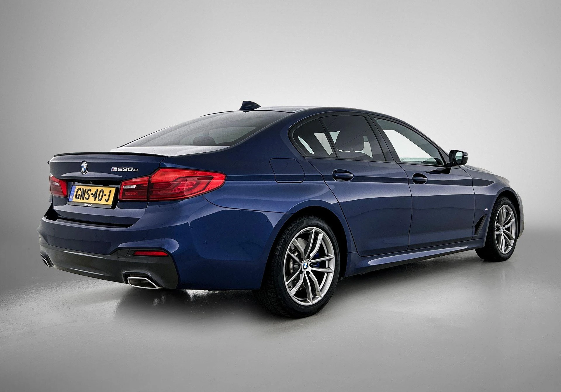 BMW-5 Serie-image-3