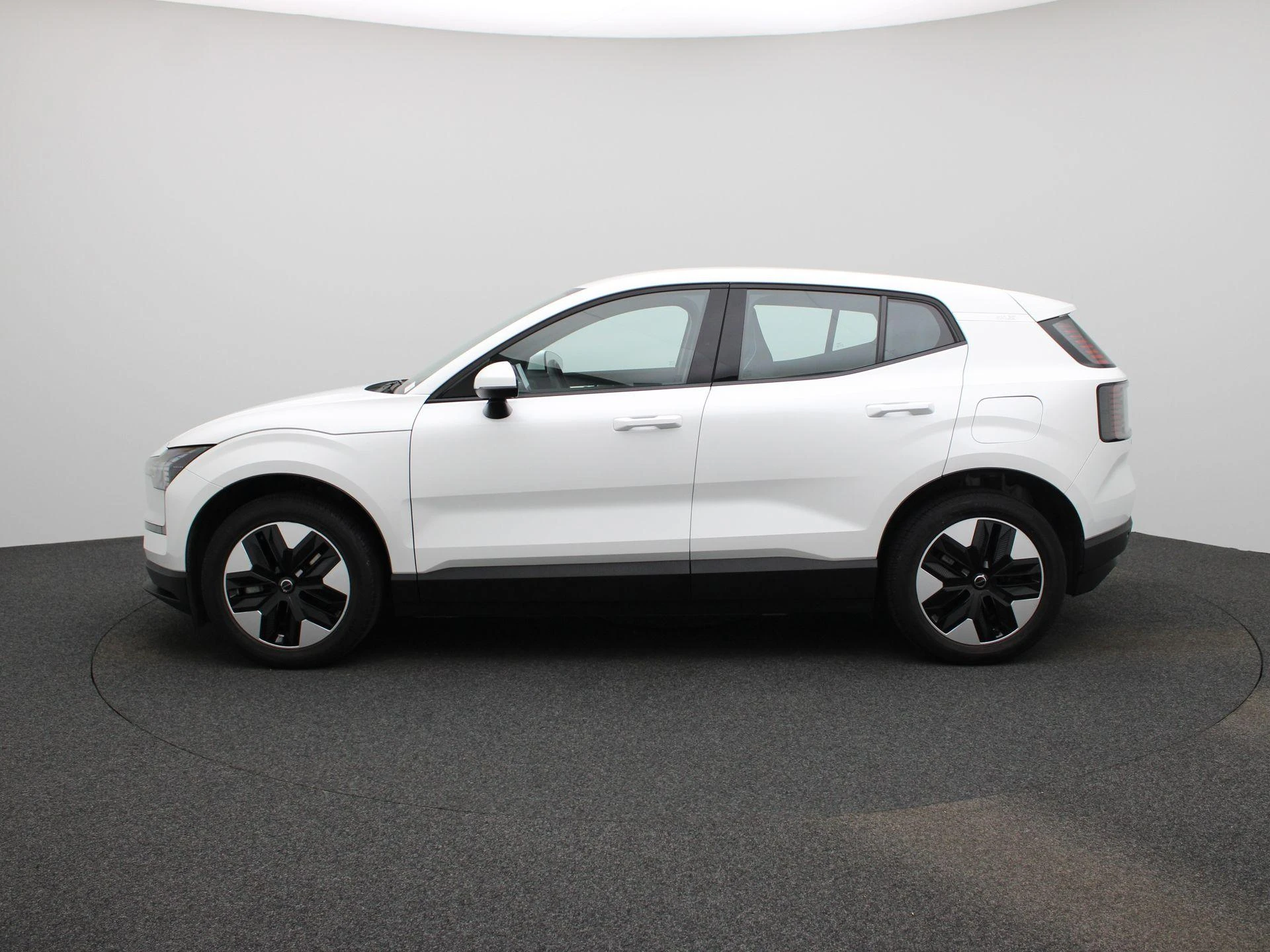 Volvo-EX30-image-3