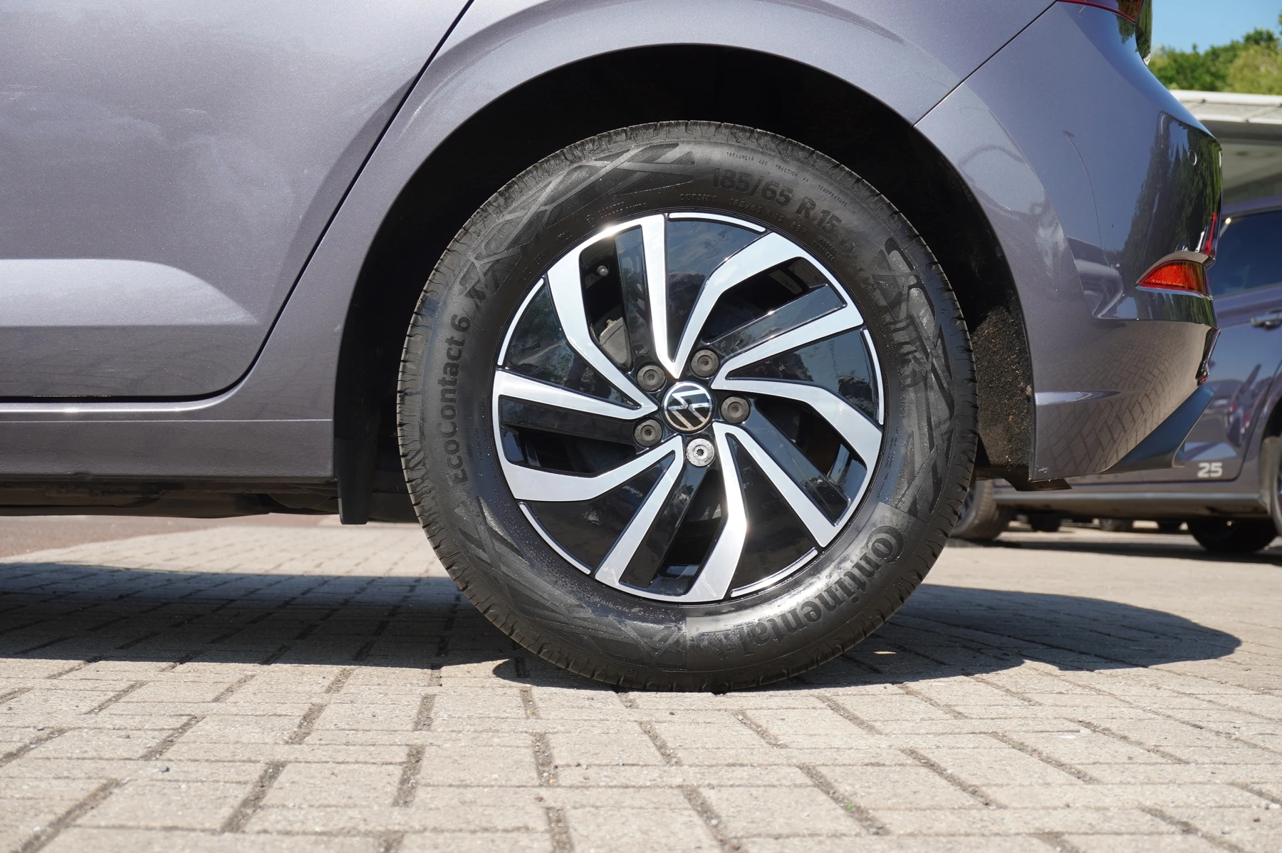 Volkswagen-Polo-image-31