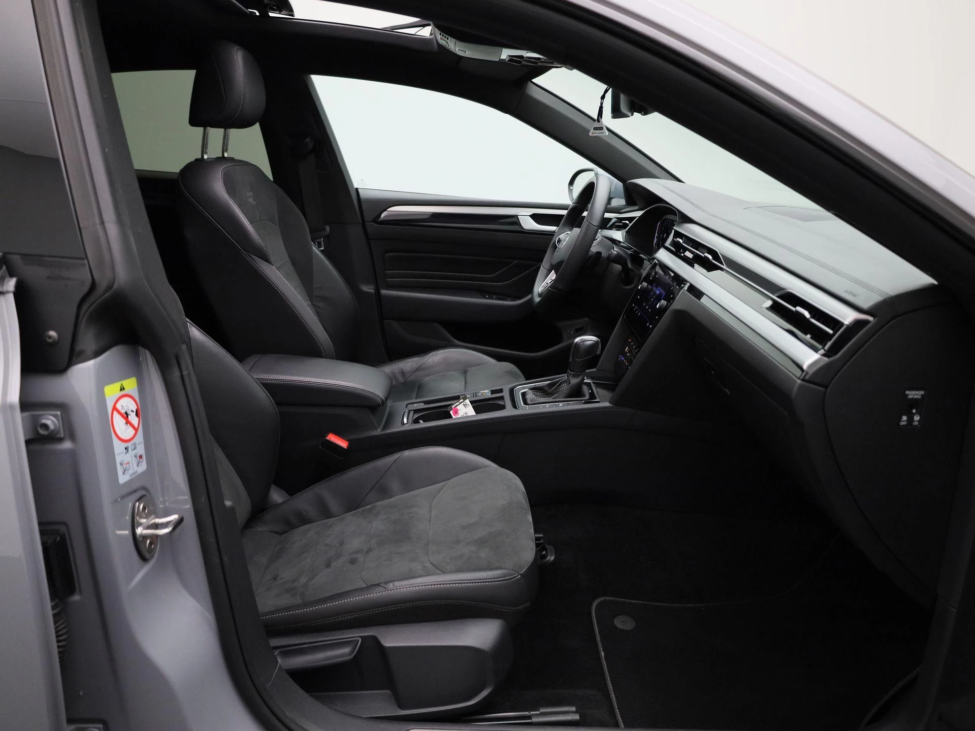 Volkswagen-Arteon-image-41
