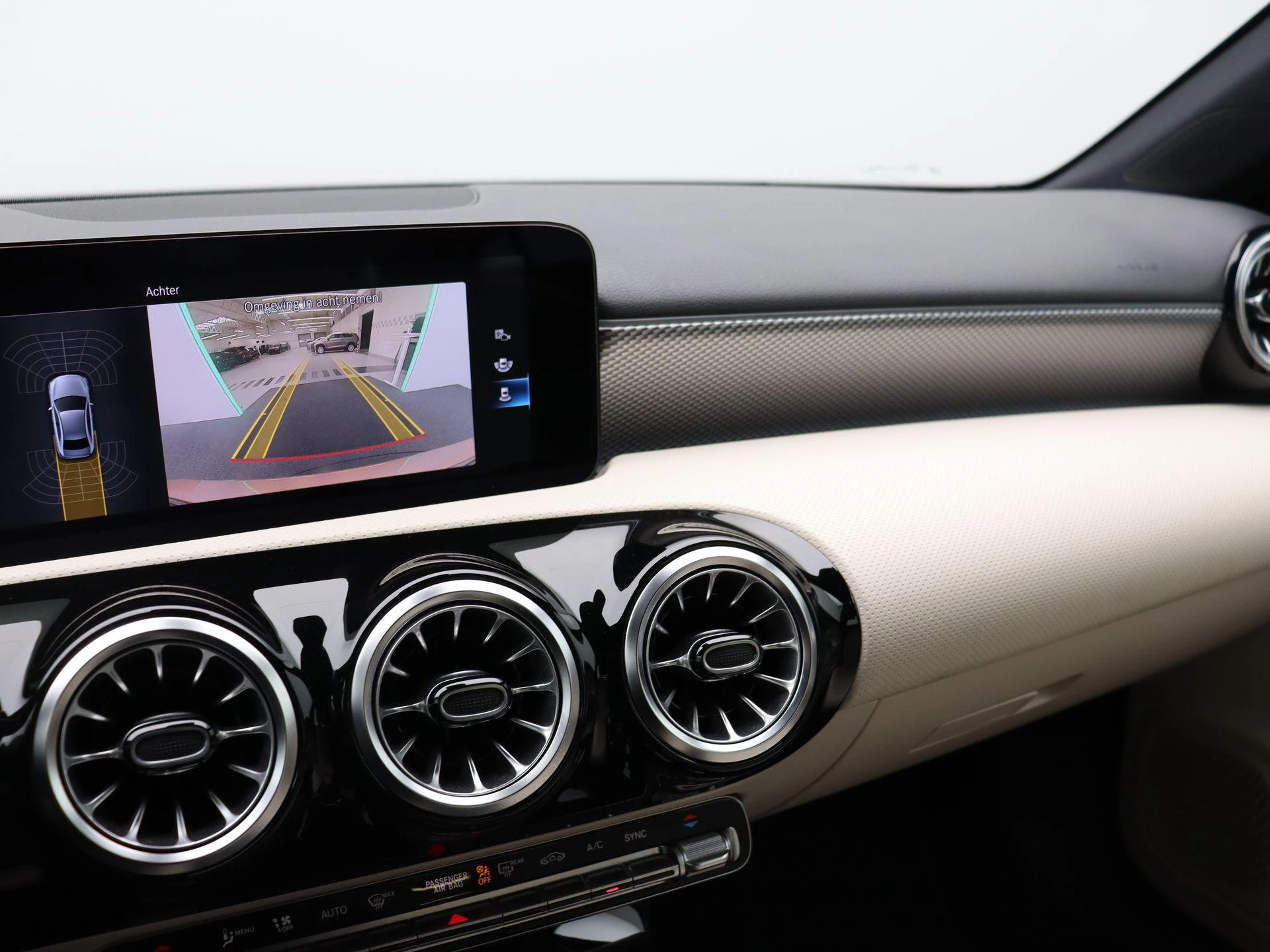 Mercedes-Benz Classe A 180 Business Line + LEDER + SENSOREN + CAMERA +