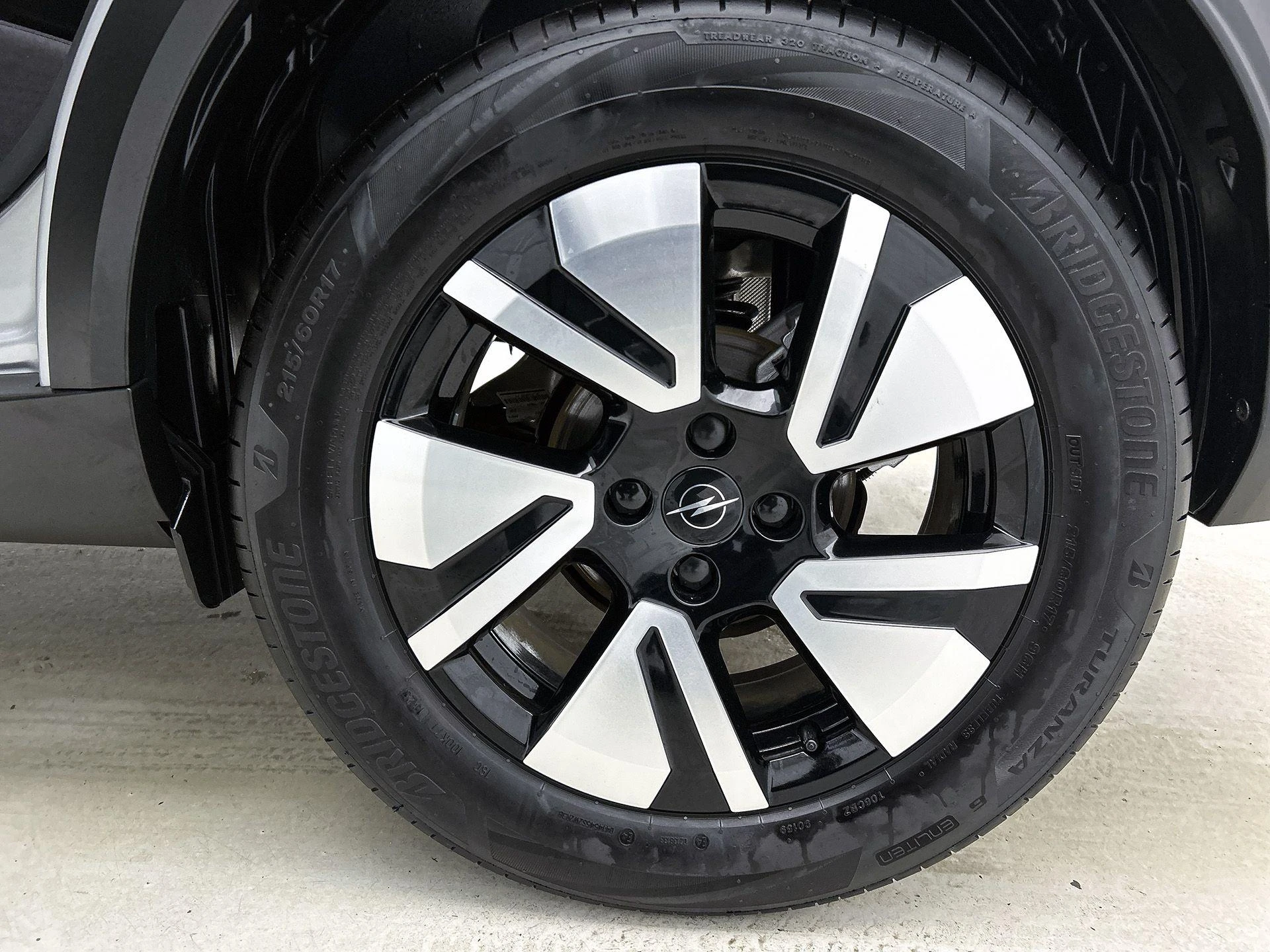 Opel-Frontera-image-31