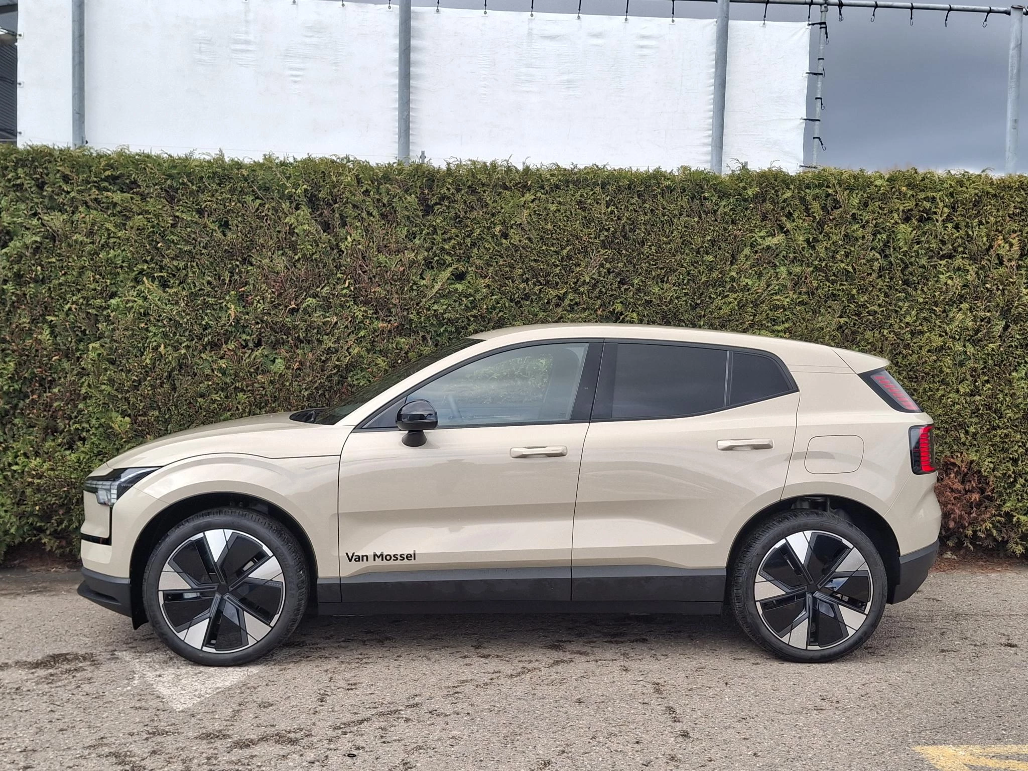 Volvo-EX30-image-12