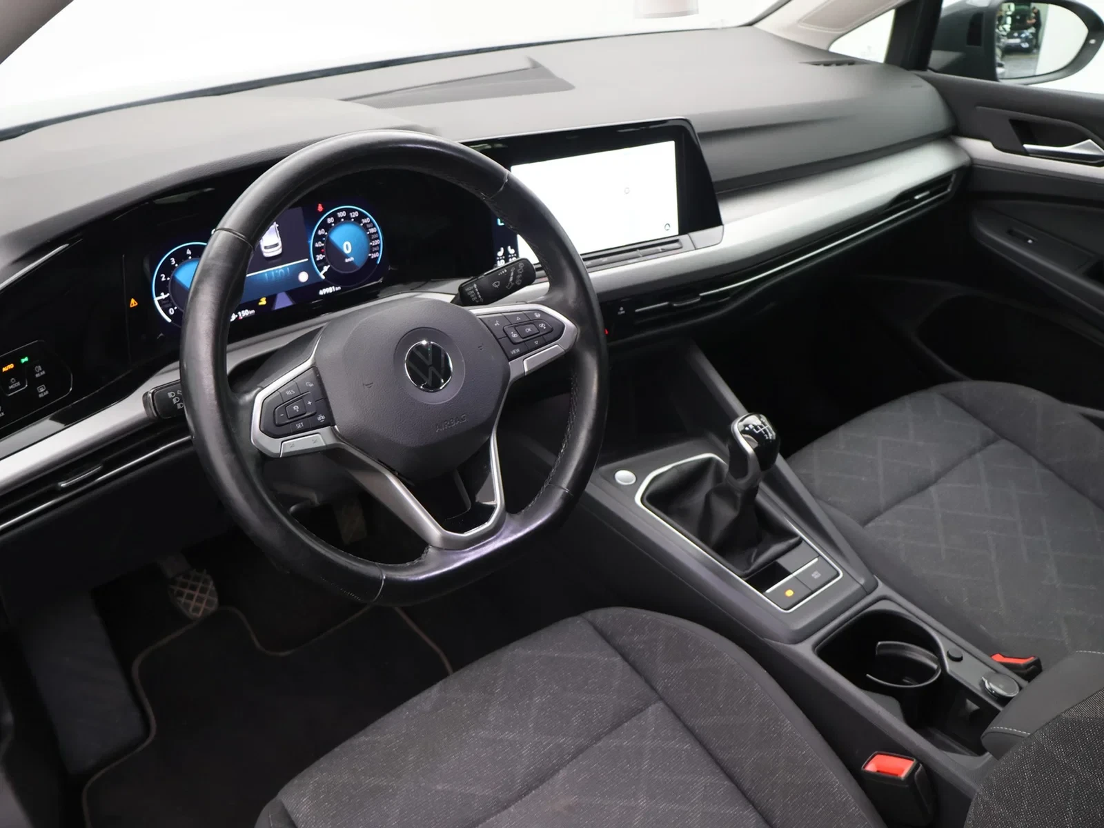 Volkswagen Golf VIII Golf Life 1.0TSI 110PK *VIRTUAL COCKPIT*CAMERA*ACC*PDC*NAVI*APP-CONNECT*LED LICHTEN*KEYLESS GO*...*