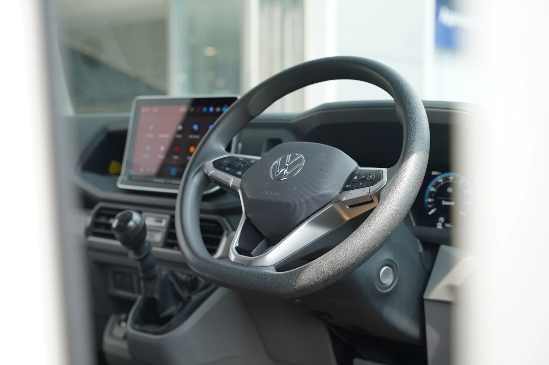 Volkswagen-Crafter-image-15