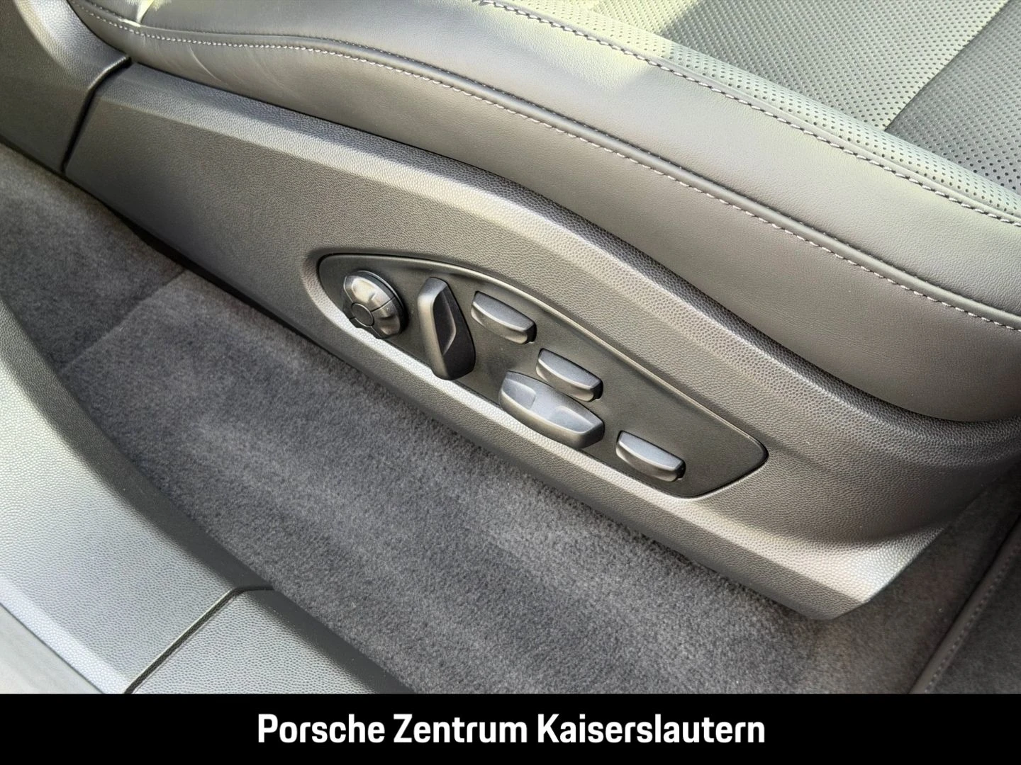 Porsche-Macan-image-26
