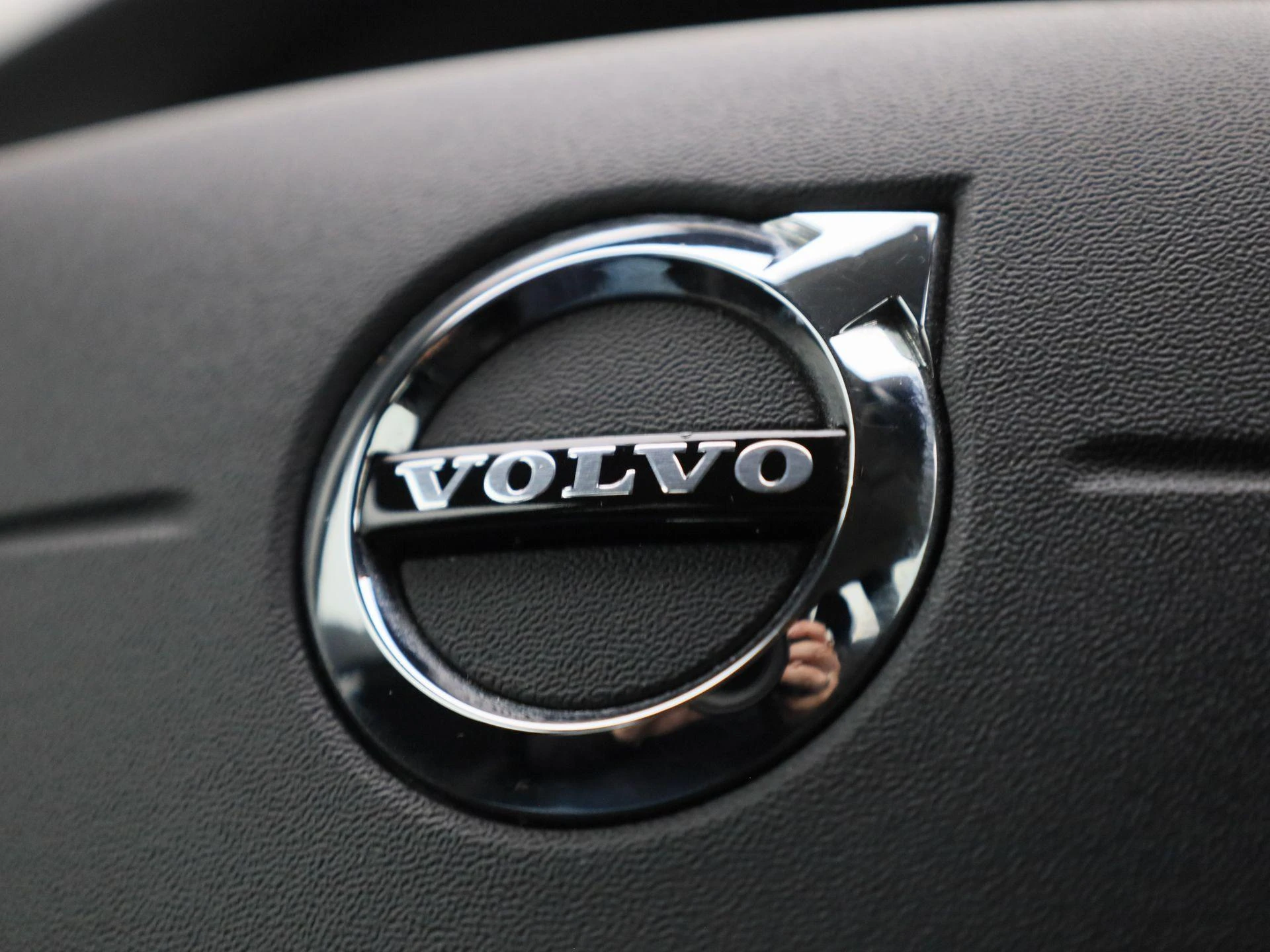Volvo-V40-image-29