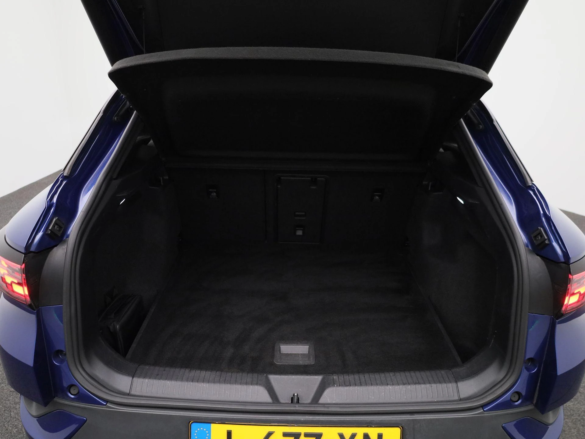 Volkswagen-ID.4-image-11