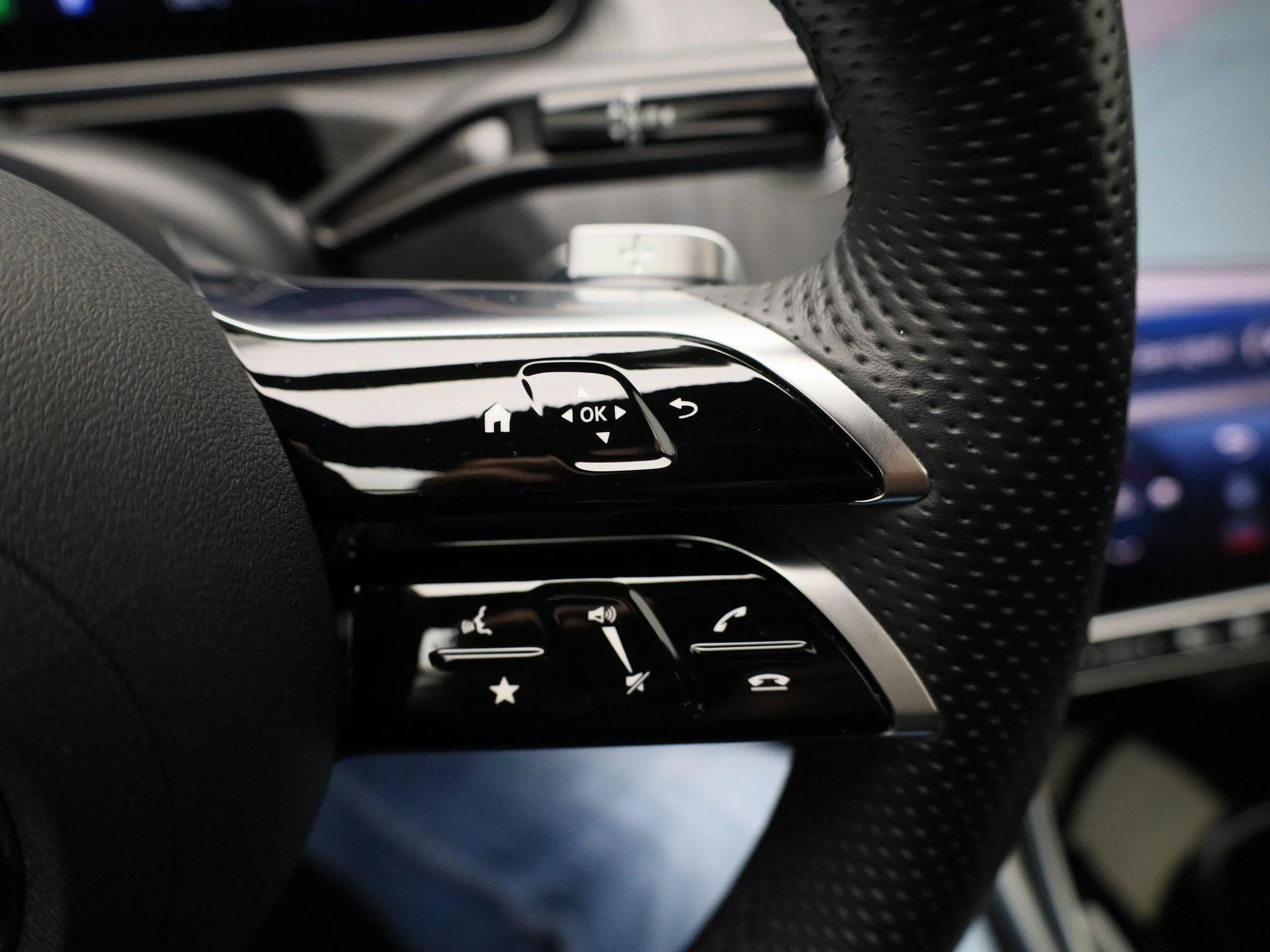 Mercedes-Benz-C-Klasse-image-18