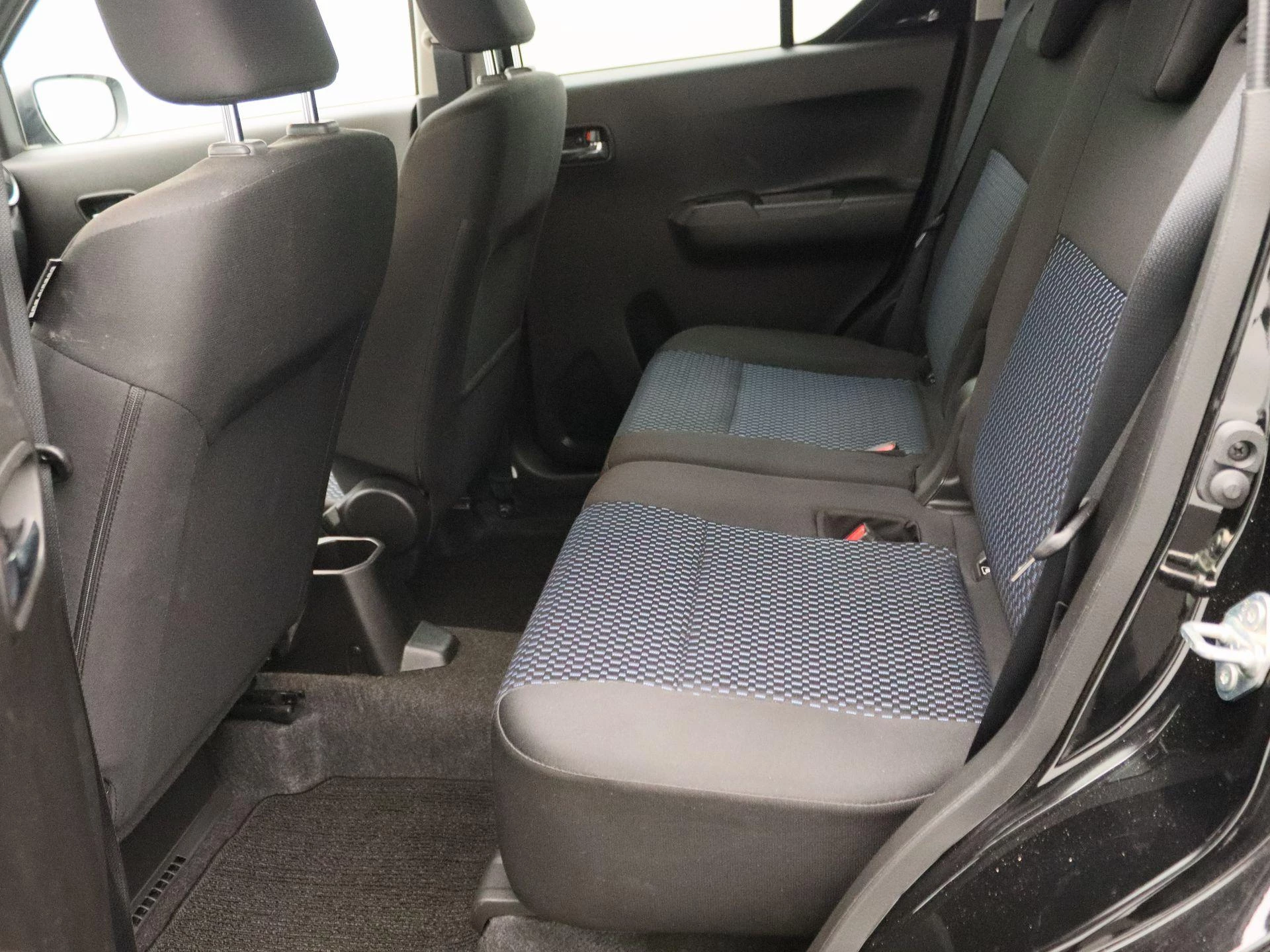 Suzuki-Ignis-image-13