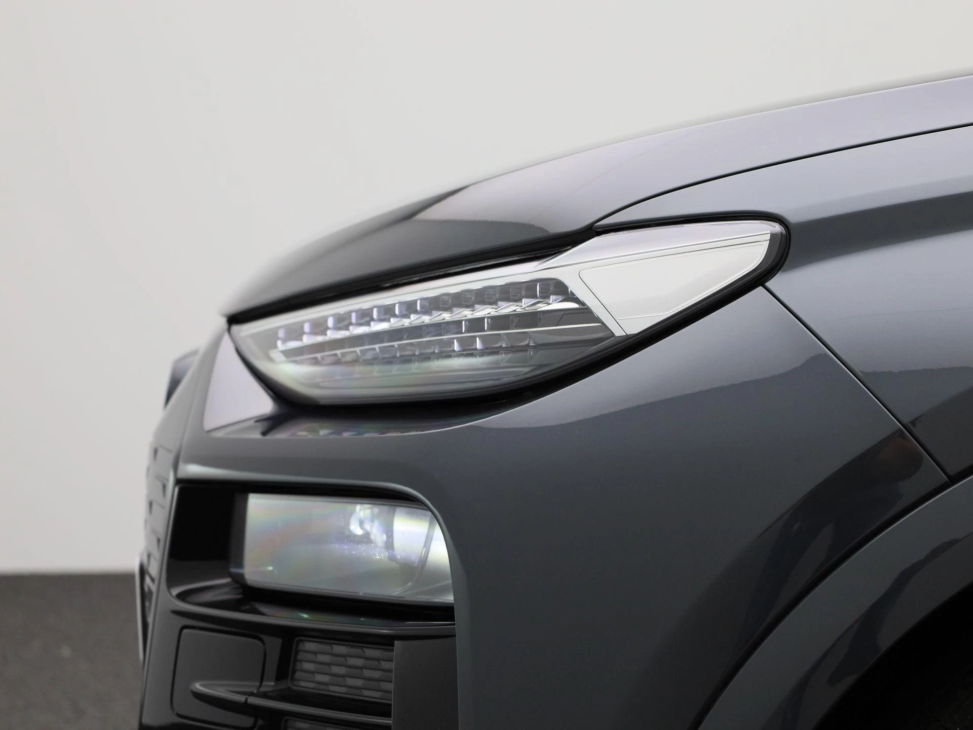 Audi-Q6 e-tron-image-15