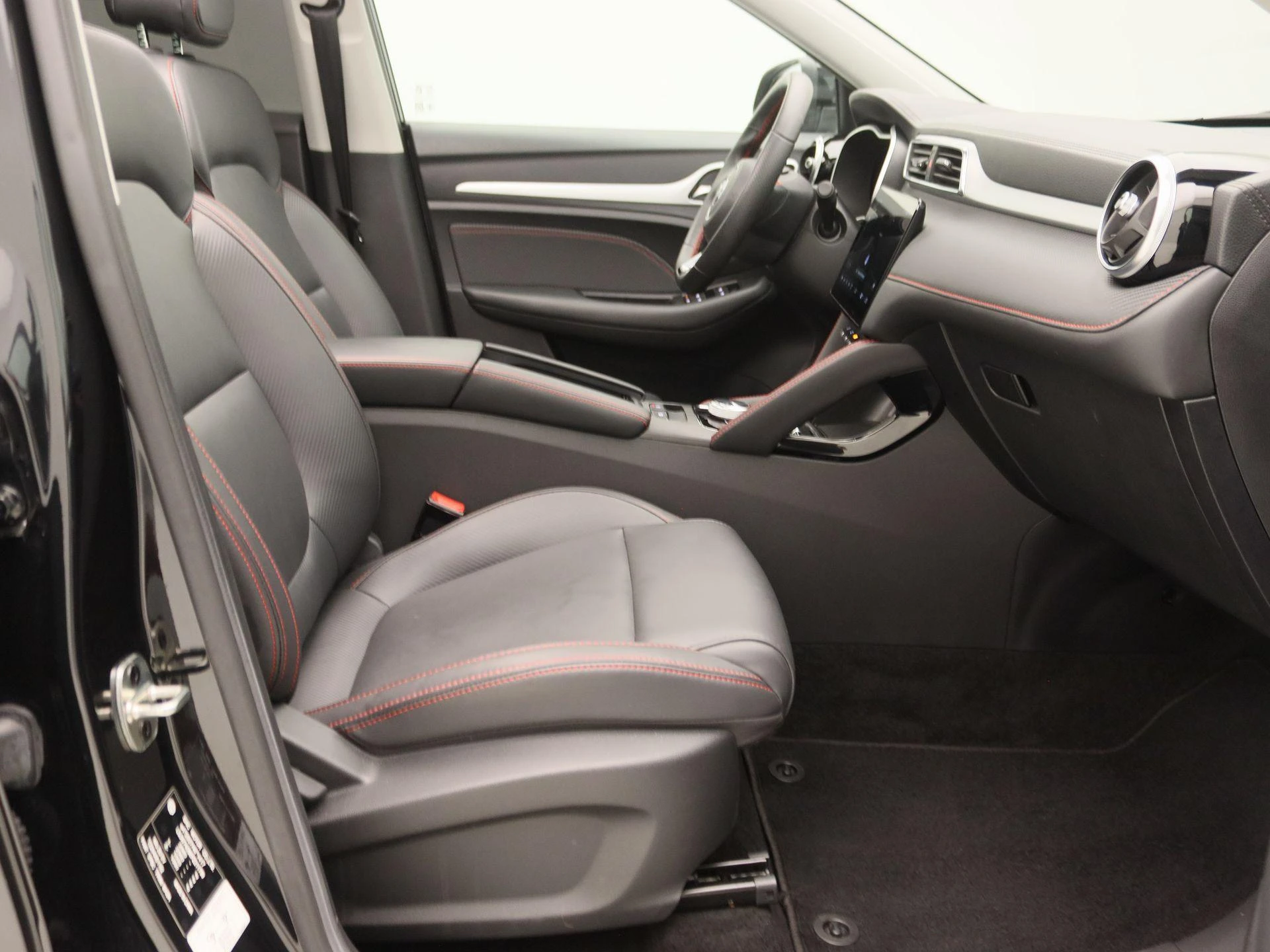 MG ZS EV Standard Range Luxury 50 kWh