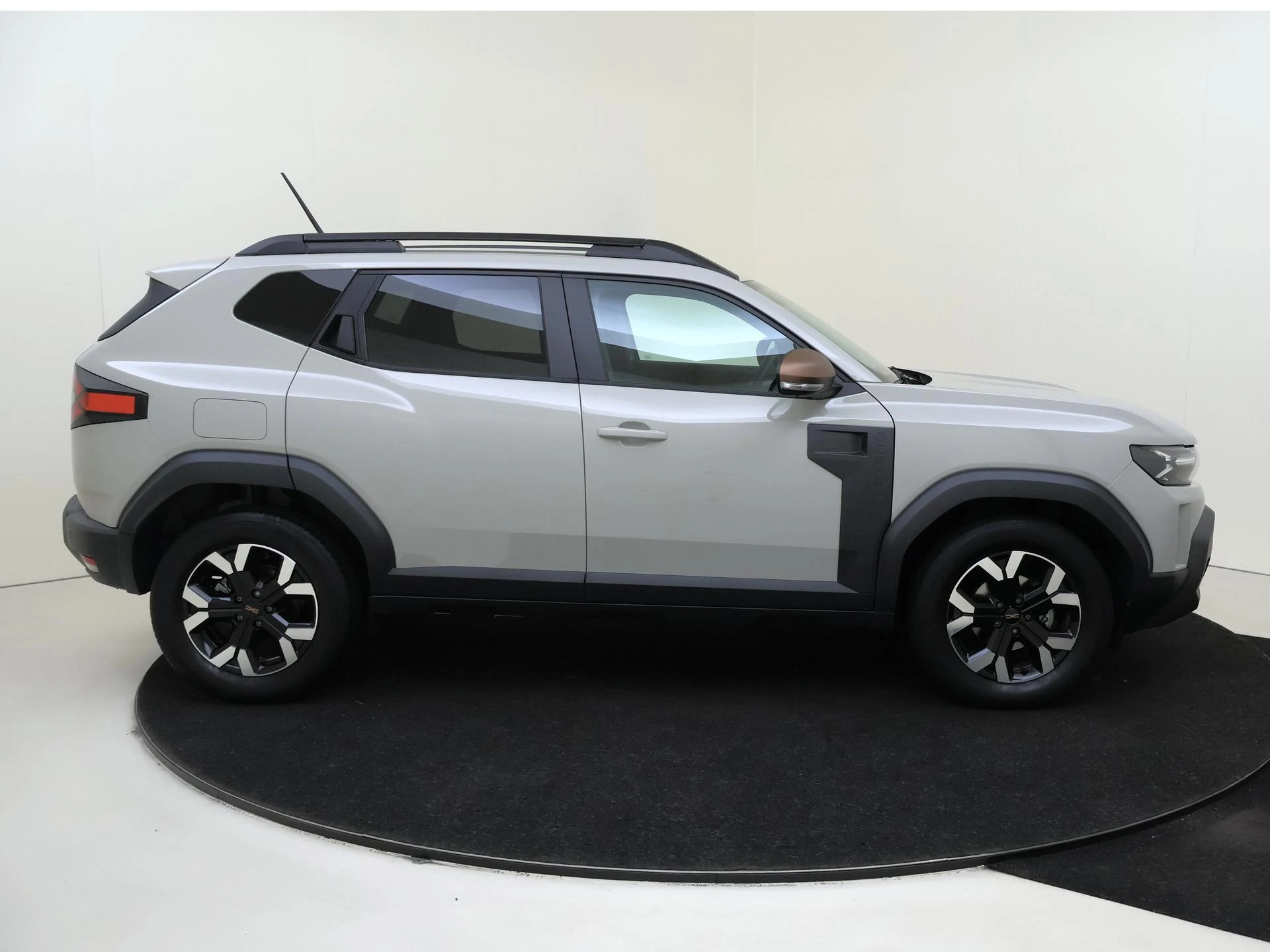 Dacia-Duster-image-8