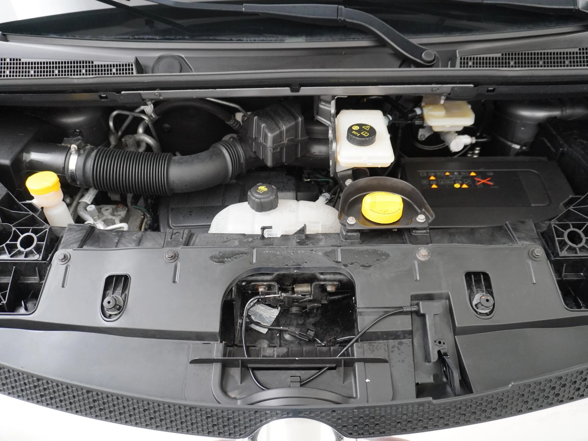 Opel-Vivaro-image-27