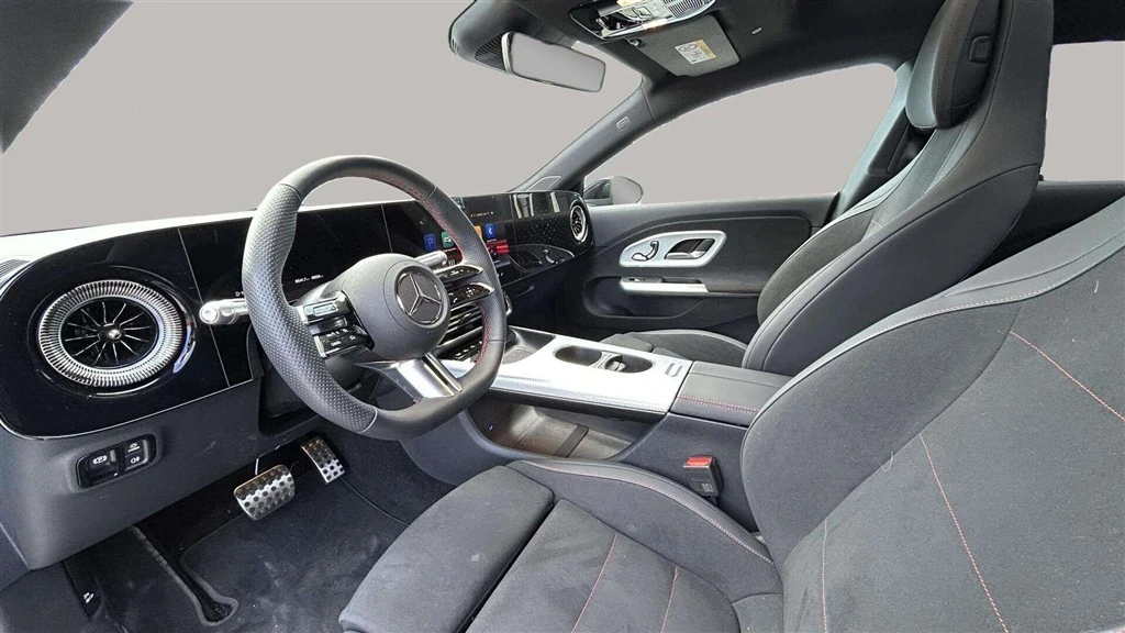Mercedes-Benz-CLA-image-9
