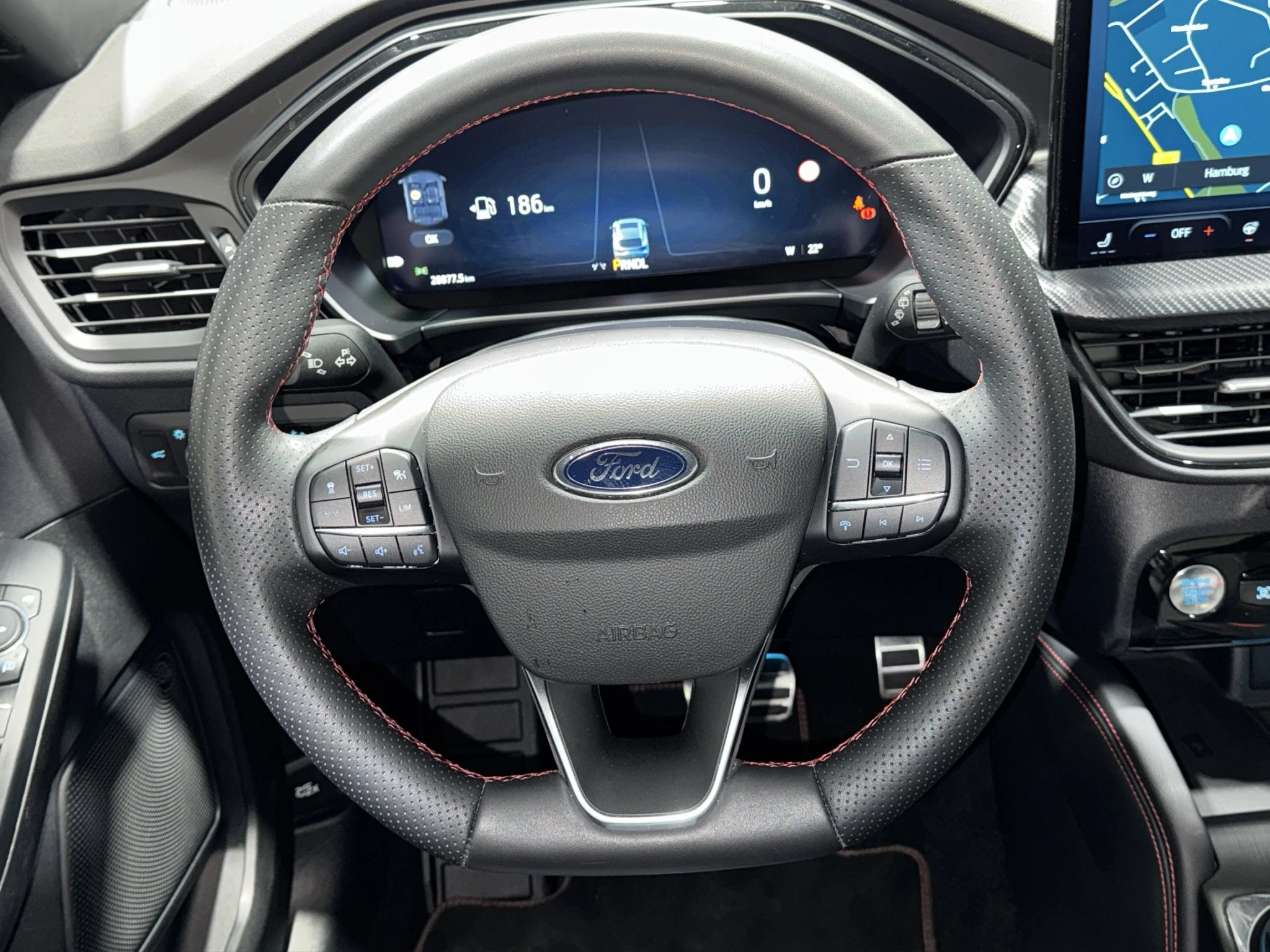 Ford Kuga ST-Line X Aut.*PANO*AHK*360GRAD*LED-MATRIX*NAVI*GRA*WINTER-PKT..