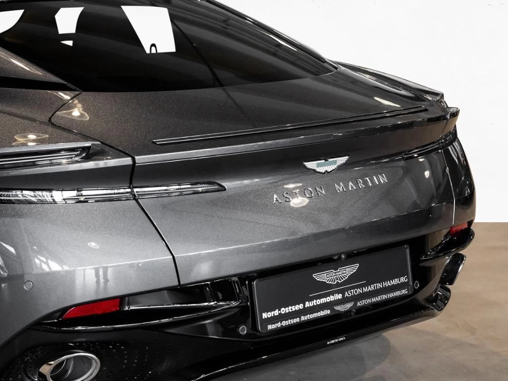 Aston Martin DB12 Coupe Aston Martin Hamburg