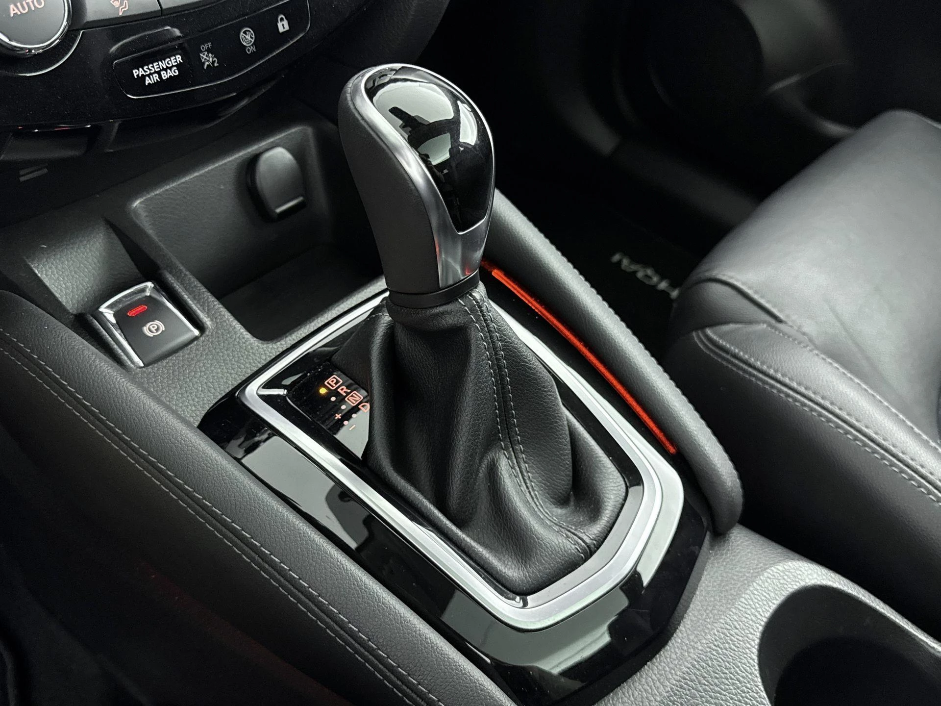 Nissan-QASHQAI-image-23