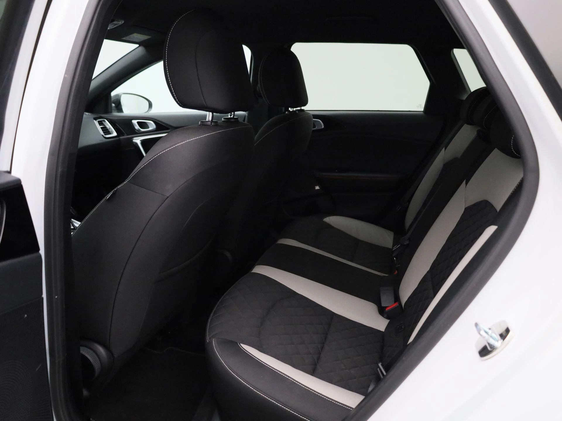 Kia-Ceed Sportswagon-image-9