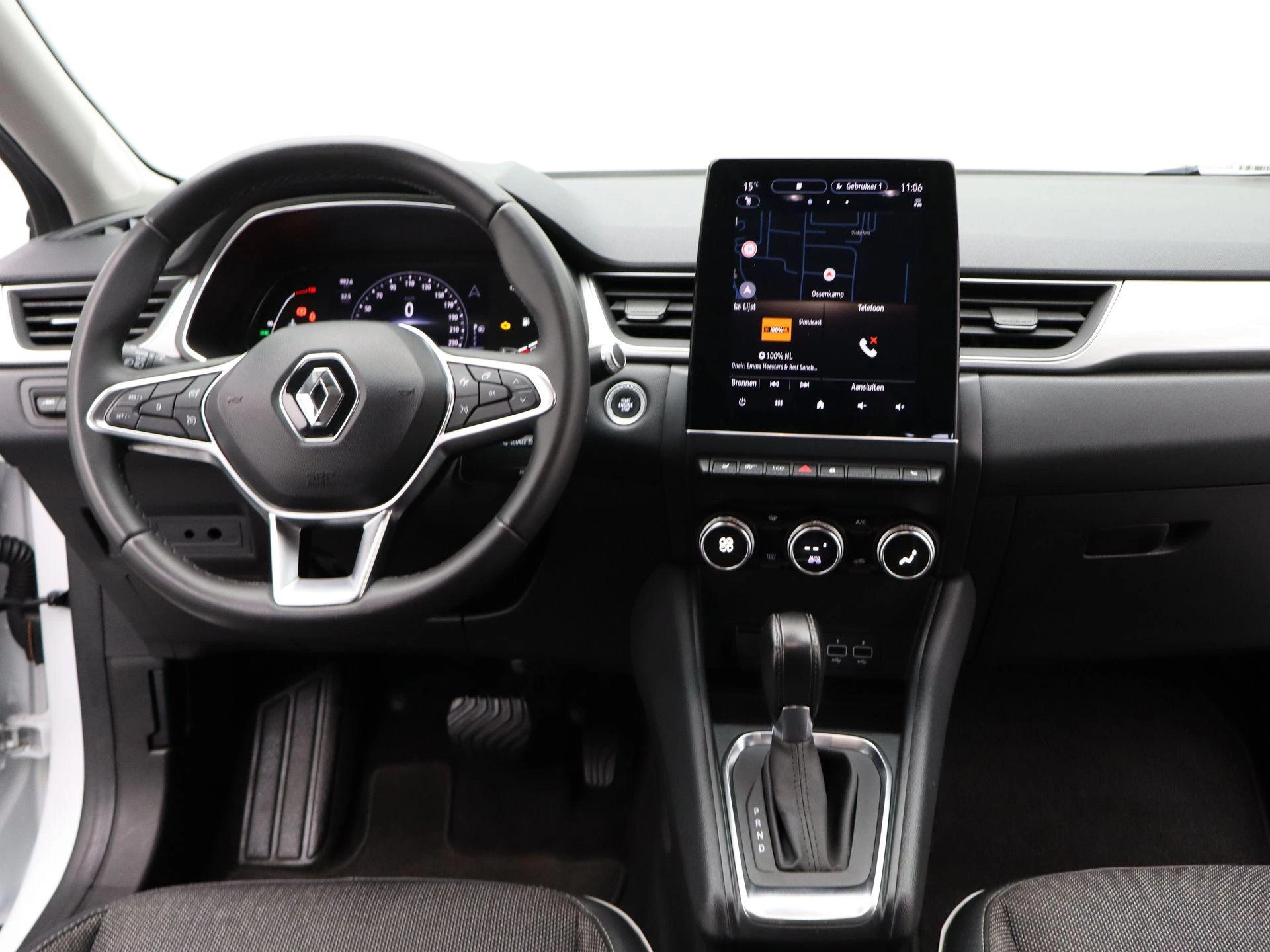 Renault-Captur-image-12