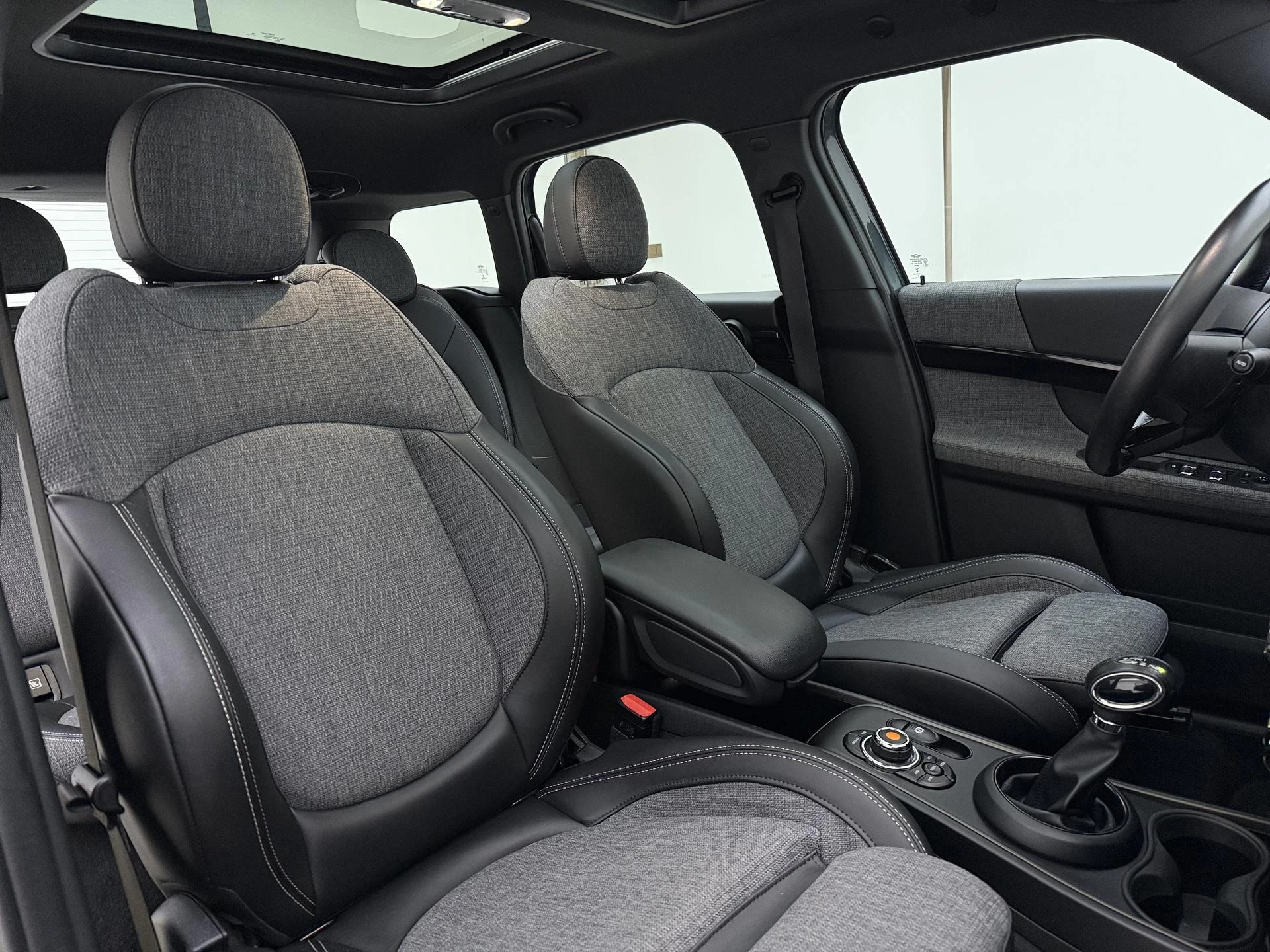 MINI-Countryman-image-9