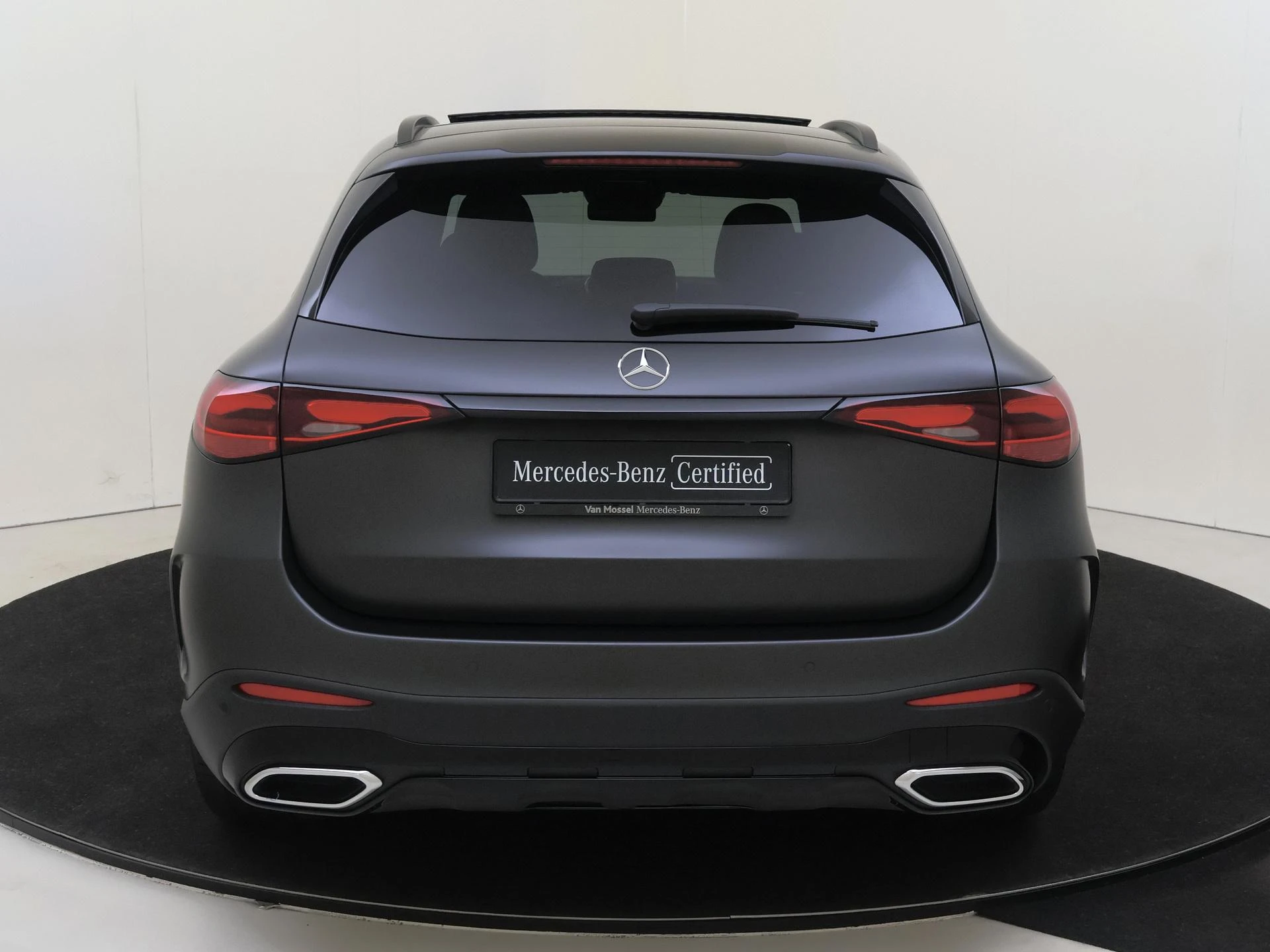 Mercedes-Benz-GLC-image-6