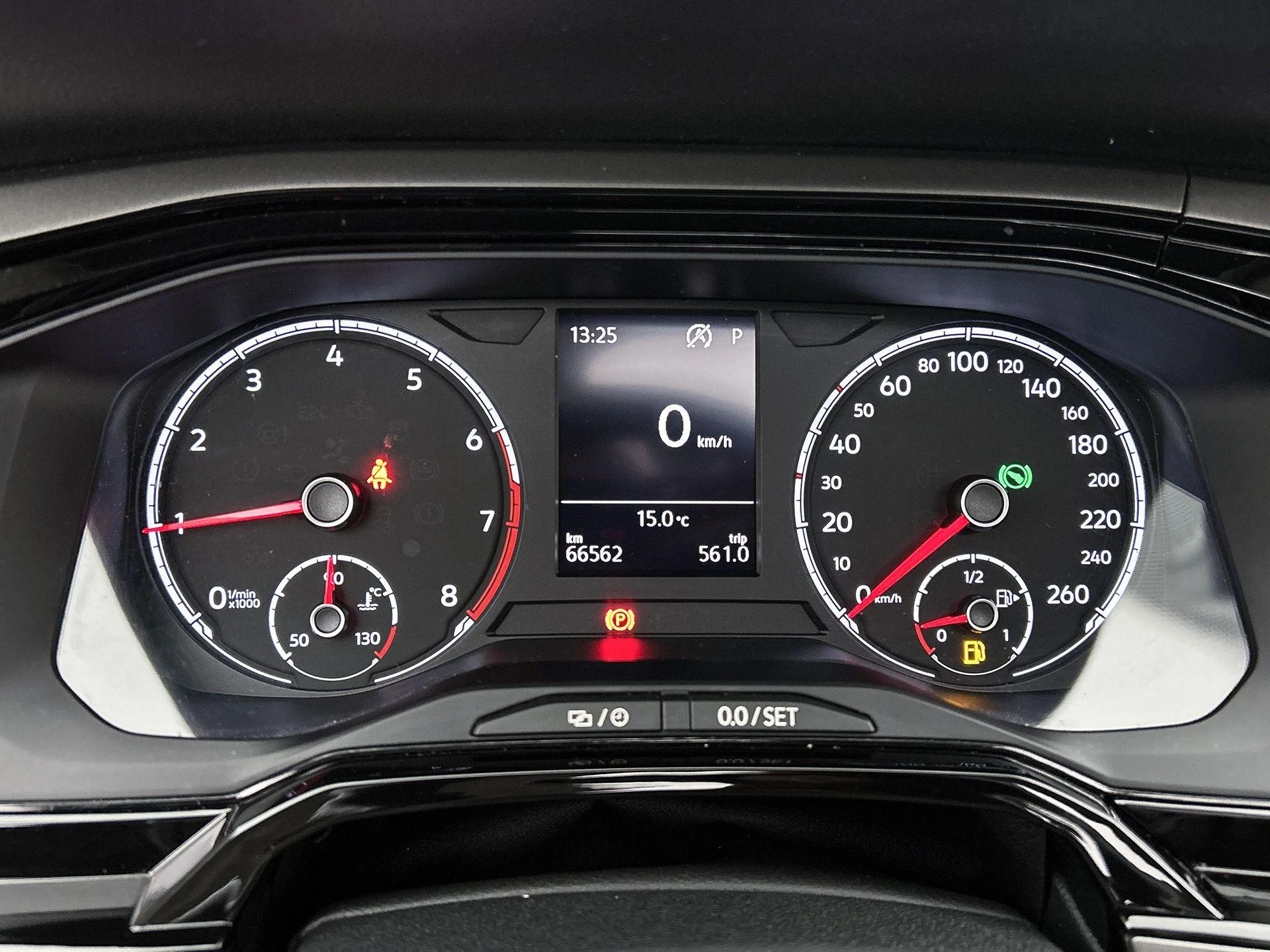 Volkswagen-Polo-image-17
