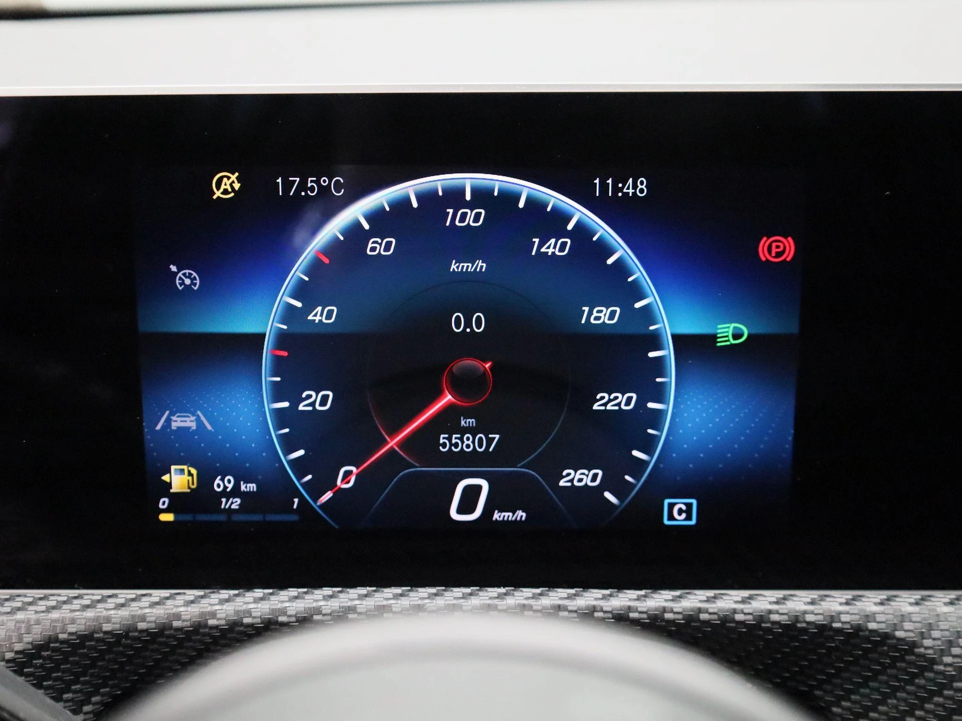 Mercedes-Benz A-Klasse 180 d Business Solution + PARKEERSENSOREN + CAMERA +