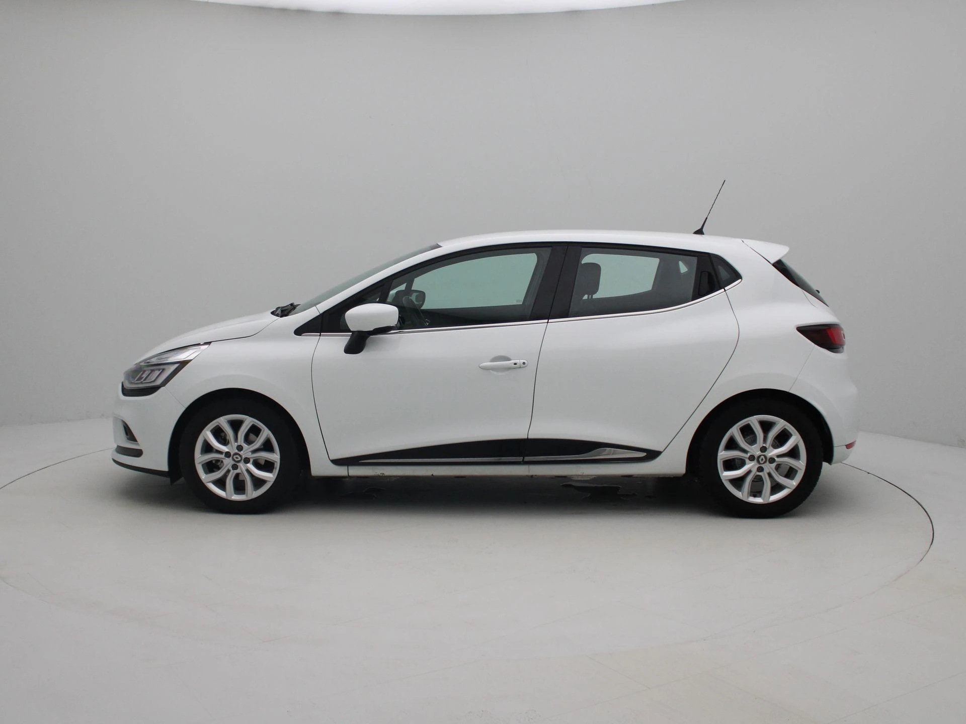 Renault-Clio-image-3