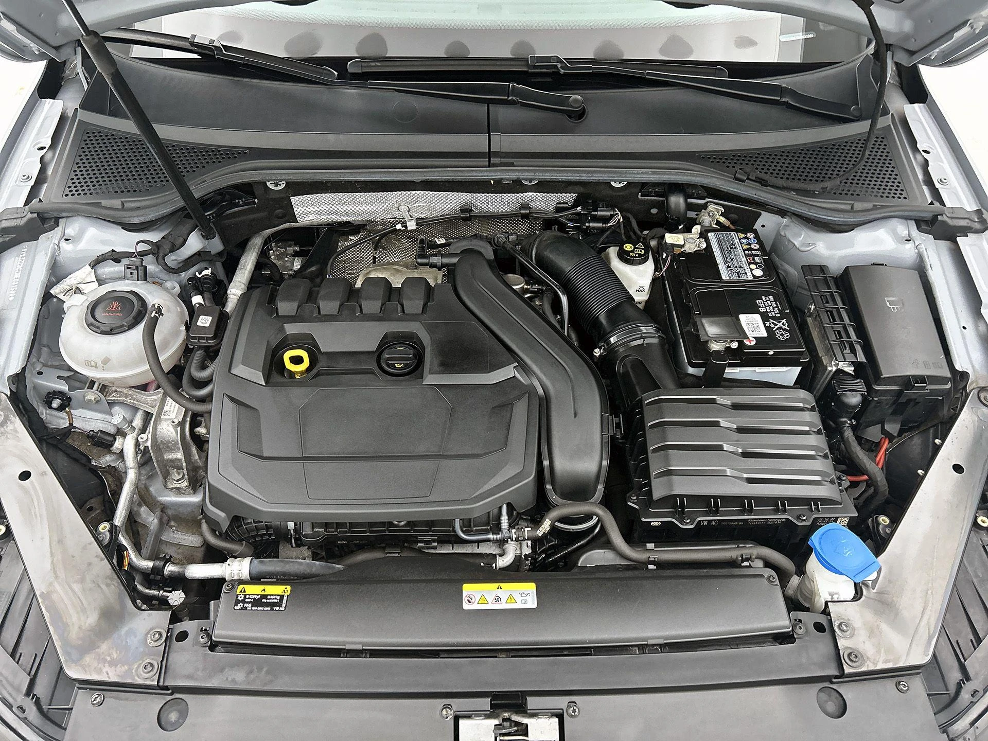 Volkswagen-Passat-image-27