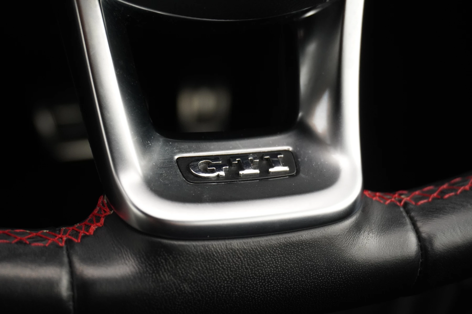 Volkswagen-Golf-image-32