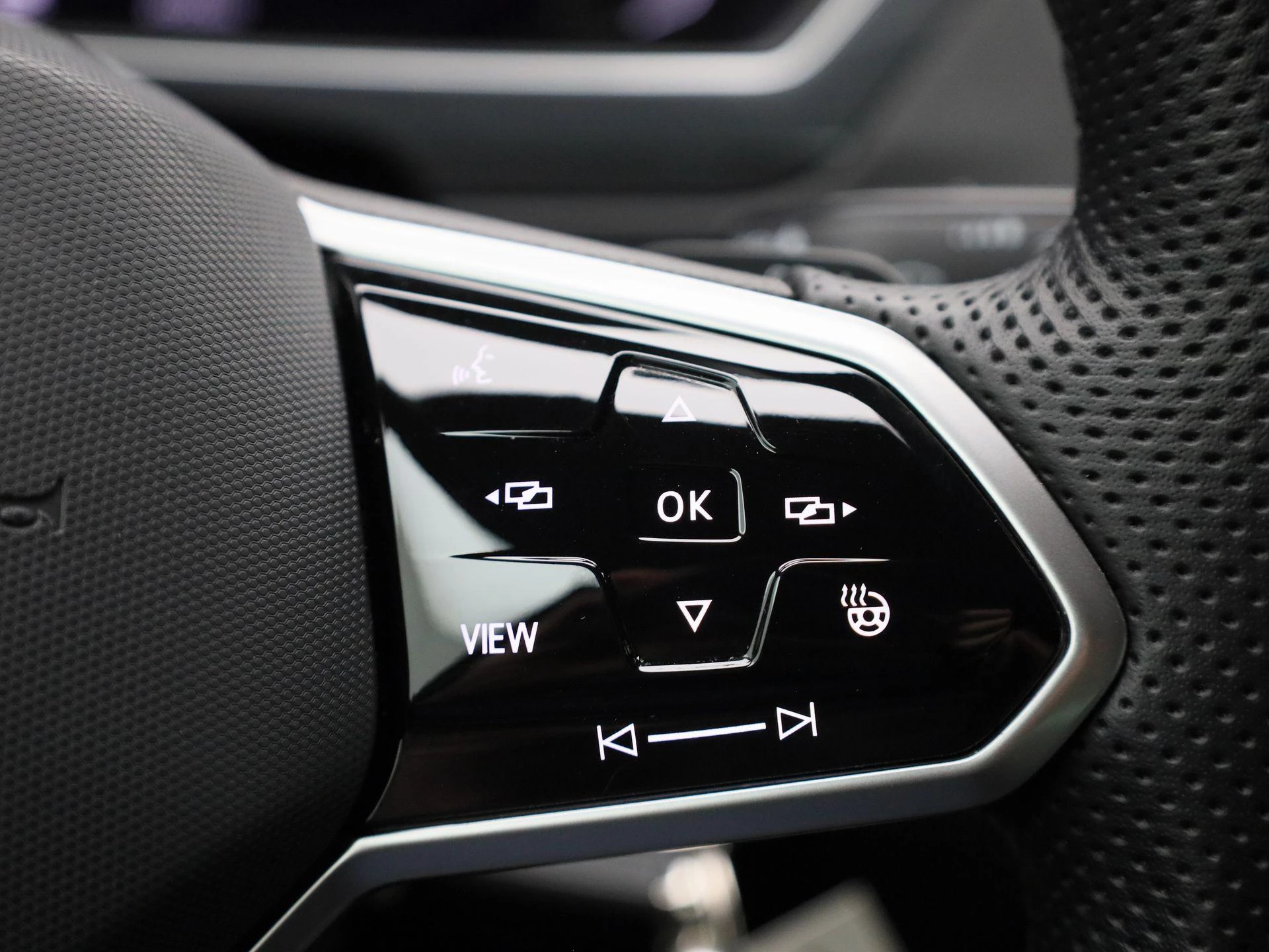 Volkswagen-Tiguan-image-23