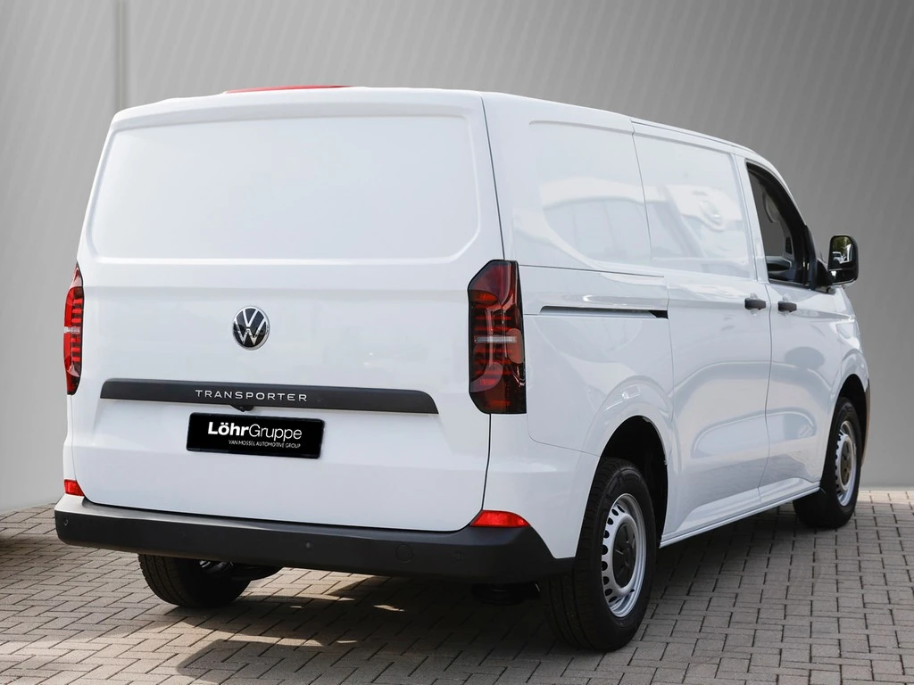 Volkswagen-Transporter-image-3