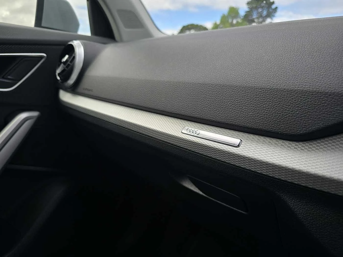 Audi-Q2-image-25